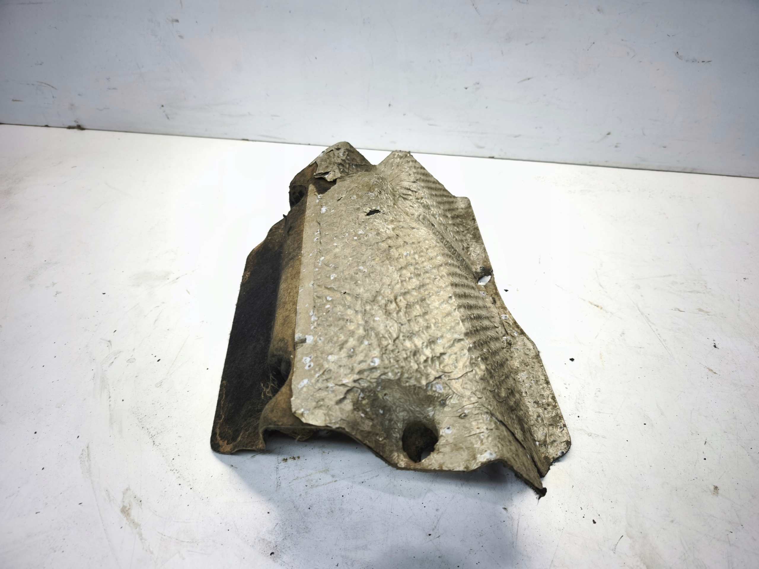 Blende Abdeckung TERMICZNA Unterfahrschutz KOMPRESORA Achsträgers AUDI A6 C7 A7 4G