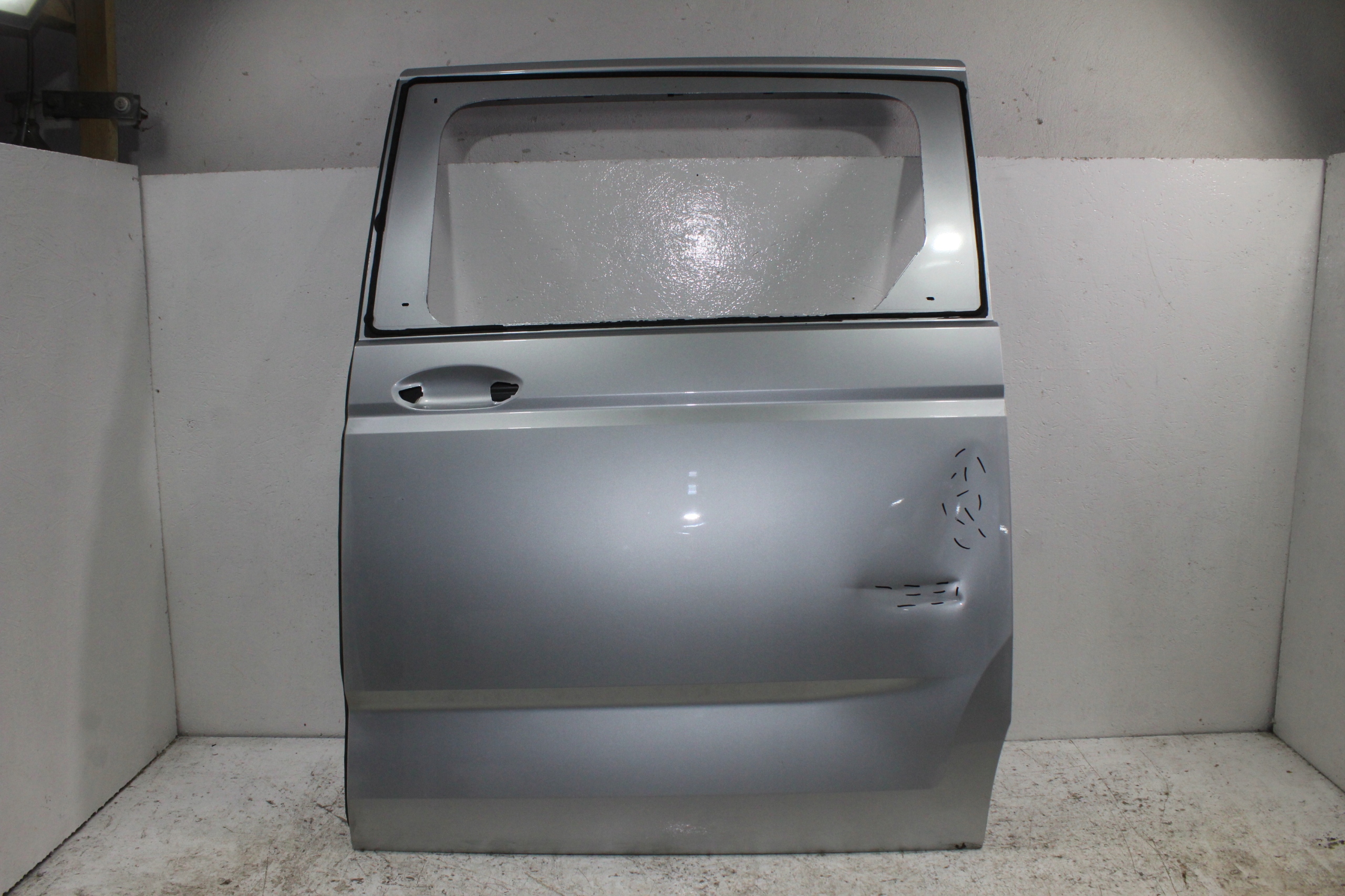 VW T7 door side sliding left 7T0843207H