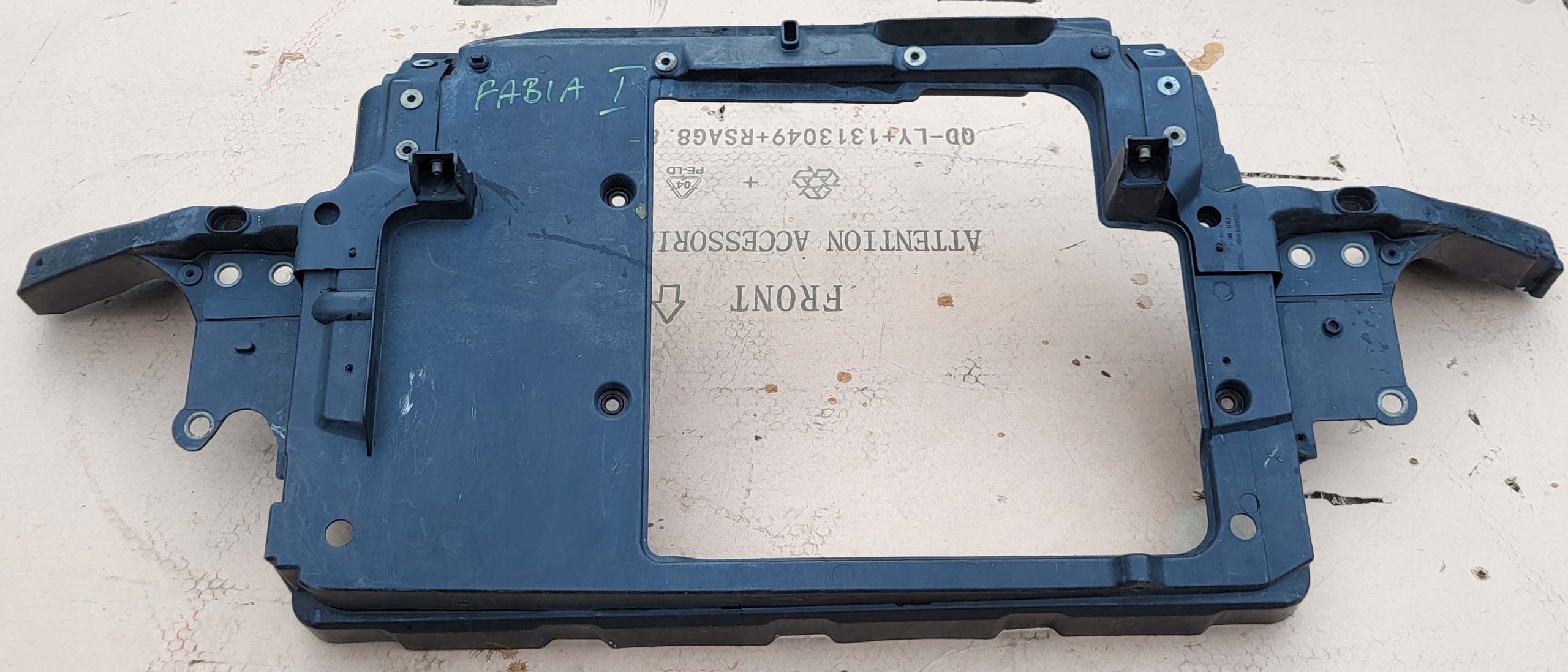 pillar wall PREDNI console SKODA FABIA and 6Y OE