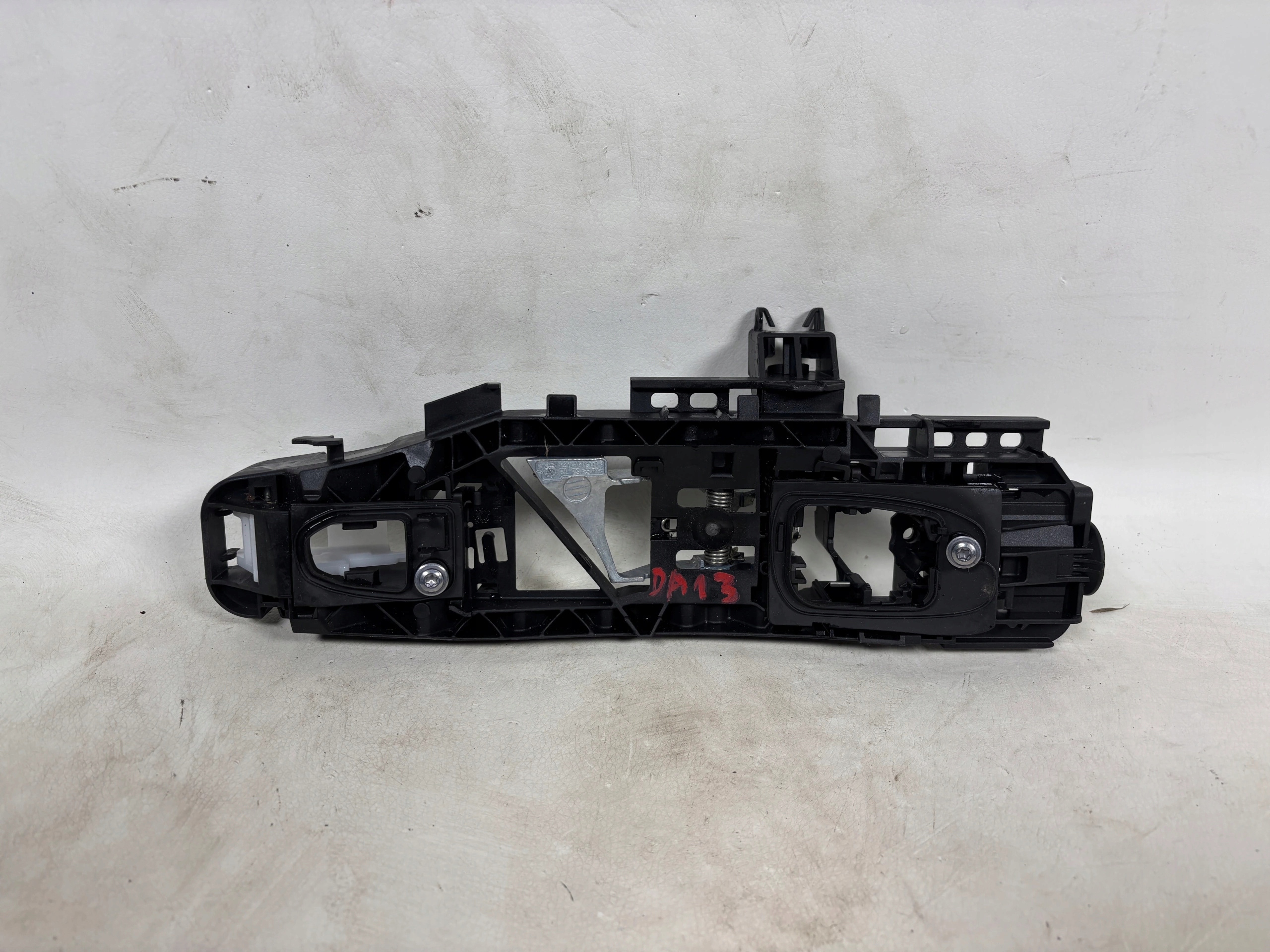 MERCEDES W205 Support plaque Poignées Droite Arrière A0997601802