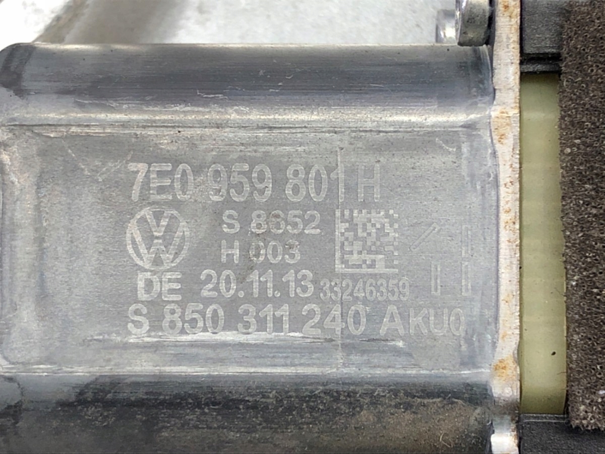 PODNOŚNIK SZYBY LEWY PRZÓD VW TRANSPORTER T5 7E0959801H Van (minibus) Typ samochodu Samochody osobowe