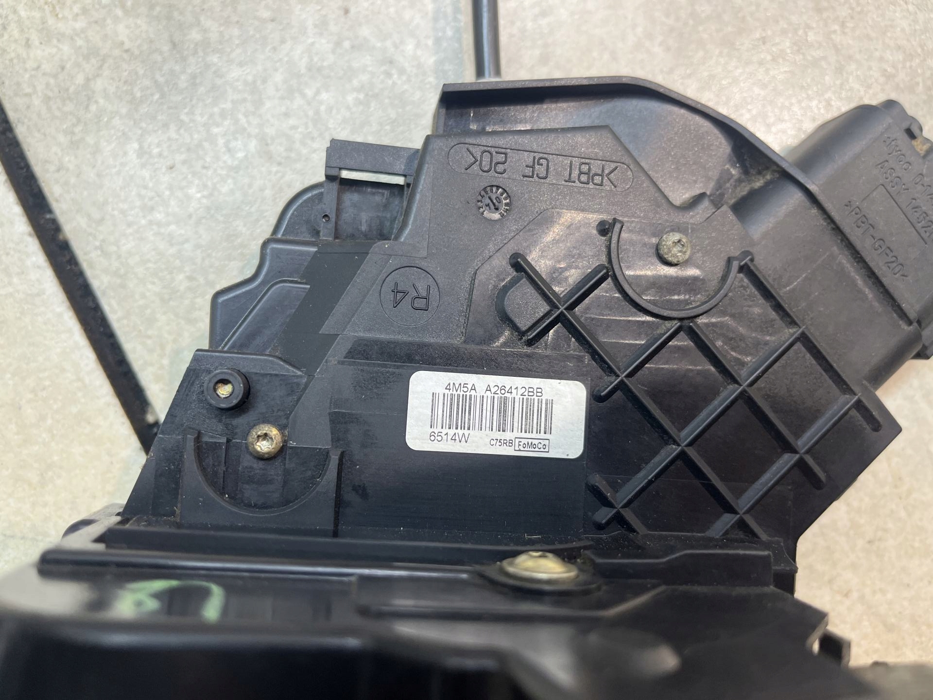 lock door right rear part 6 PIN FORD FOCUS MK2 2.0 D 4M5AA26412BB