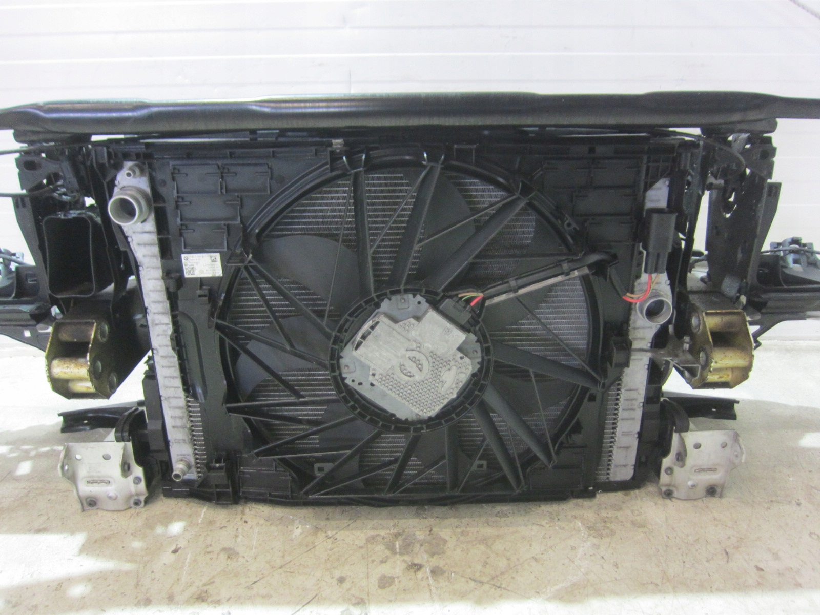 BMW F10 528i N52 258KM support panel for radiators sider radiator pillar 51117200706