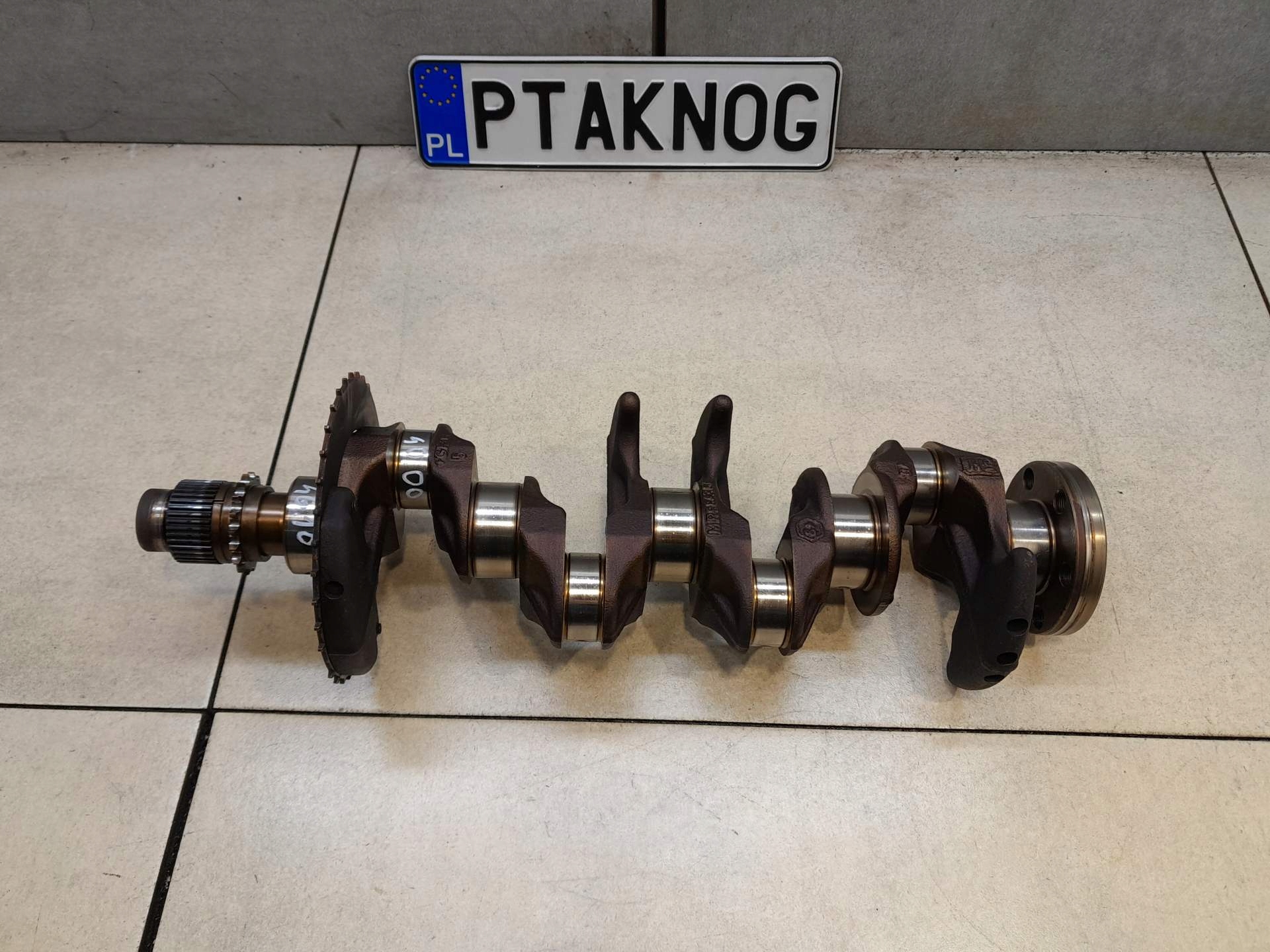 crank MITSUBISHI COLT VI MR984367