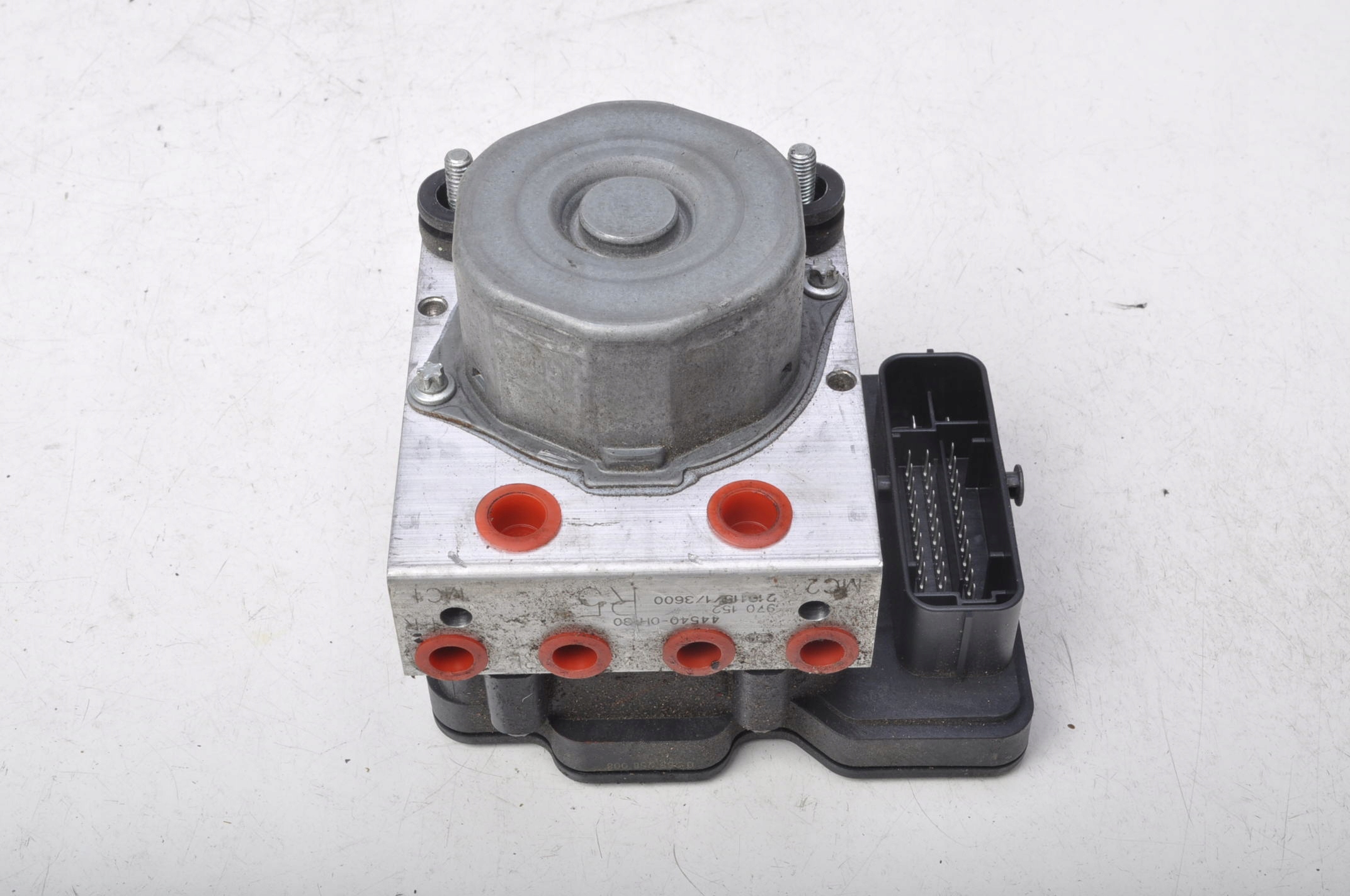 peugeot 108 насос ABS 44540-0H130 европа