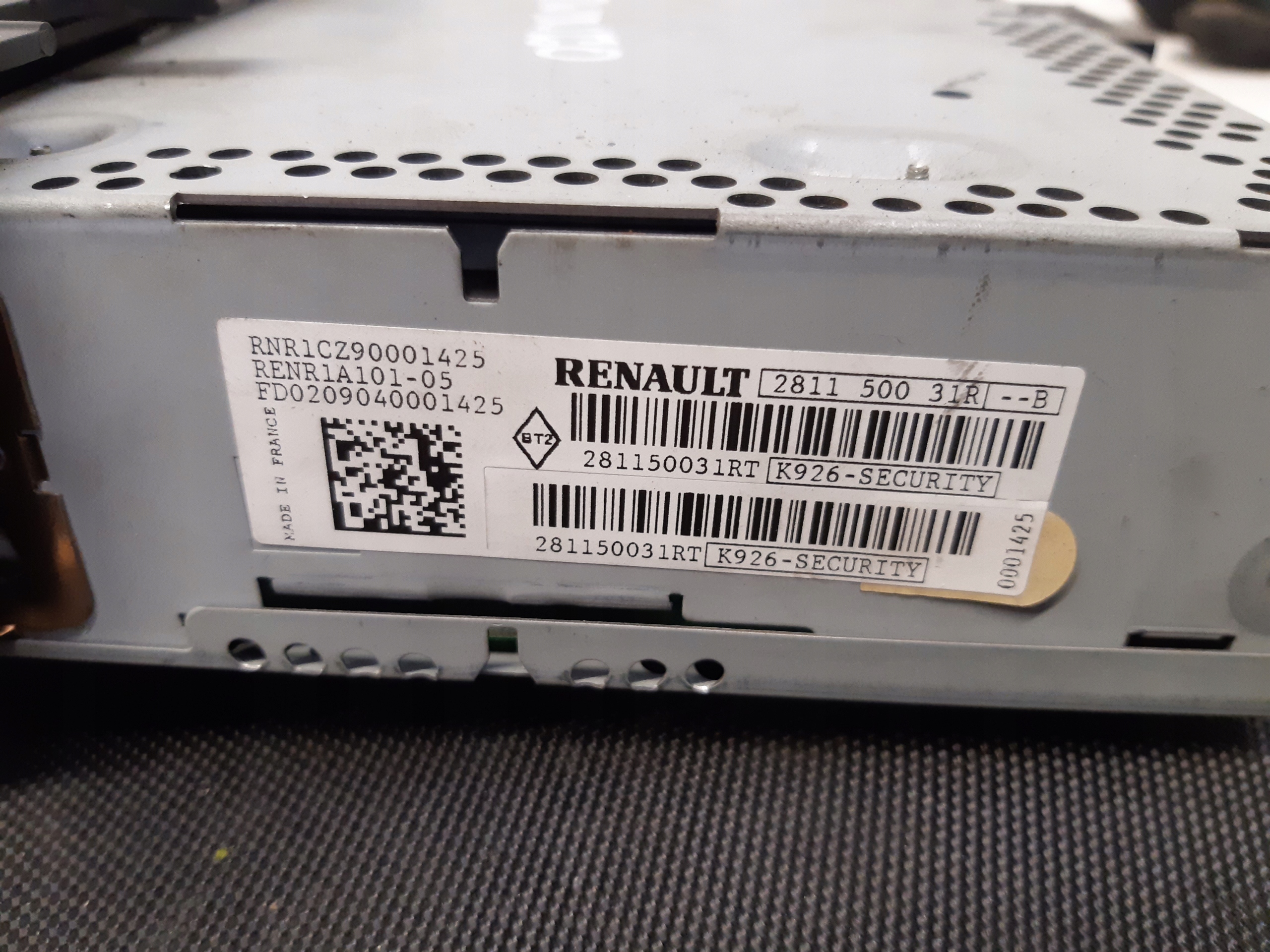 Radio 28115003112 Renault Twingo II