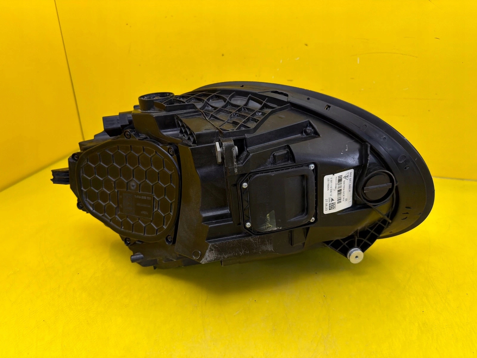 light right front Porsche Carrera 911 992 Matrix 992941060H