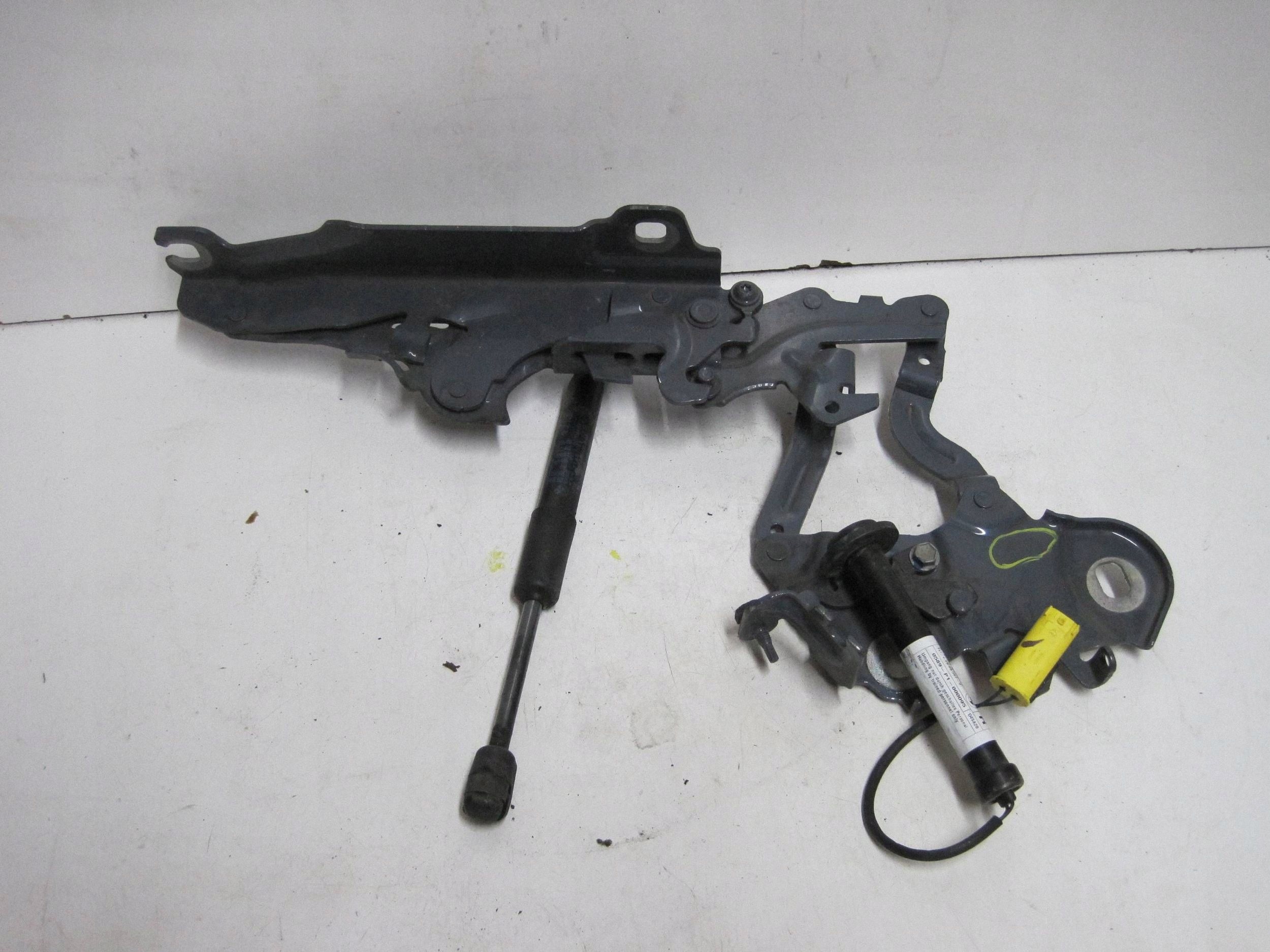 hinge bonnets BMW 1 F40 7450924