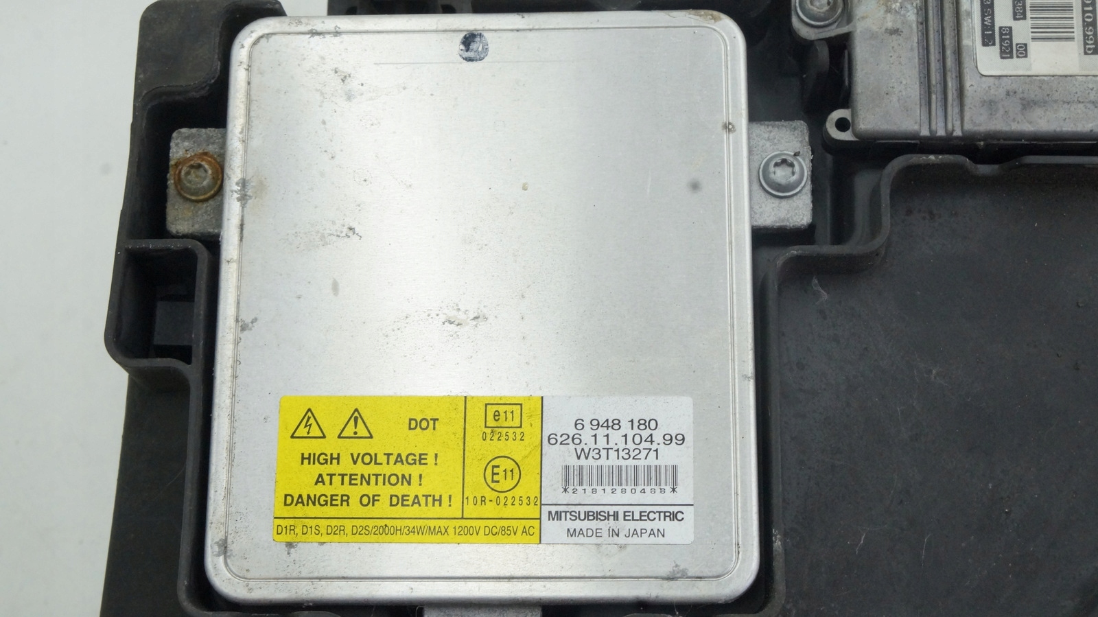 VOLVO V70 III S80 II XC70 PRZETWORNICA XENON