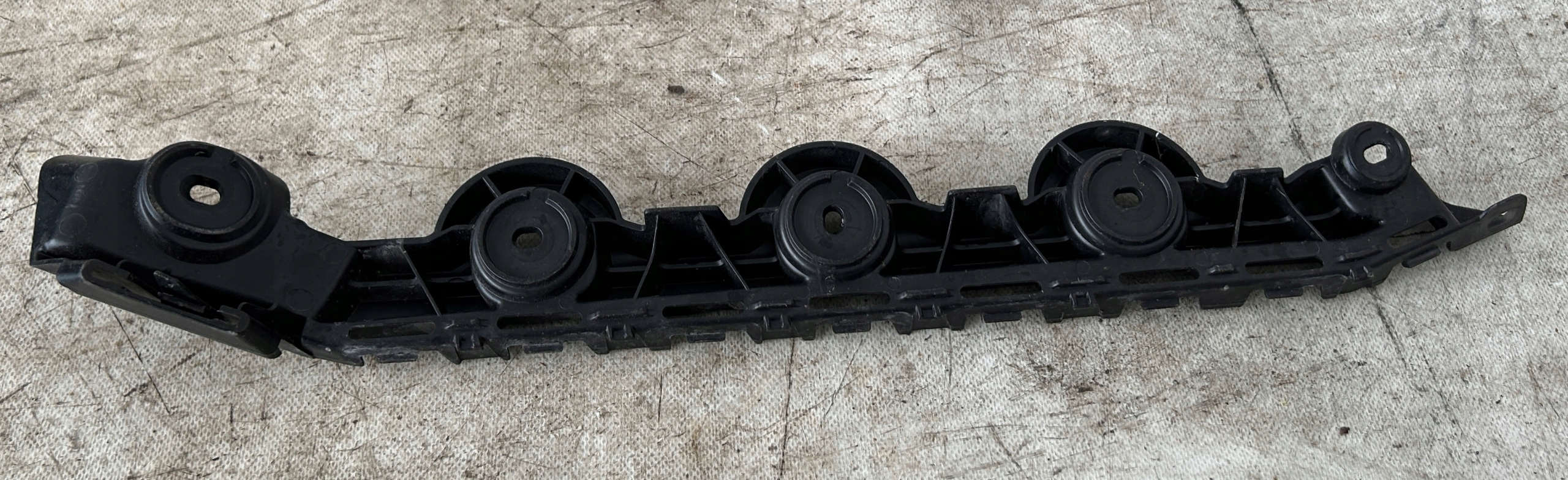 bumper bracket right rear part SKODA FABIA III KOMBI