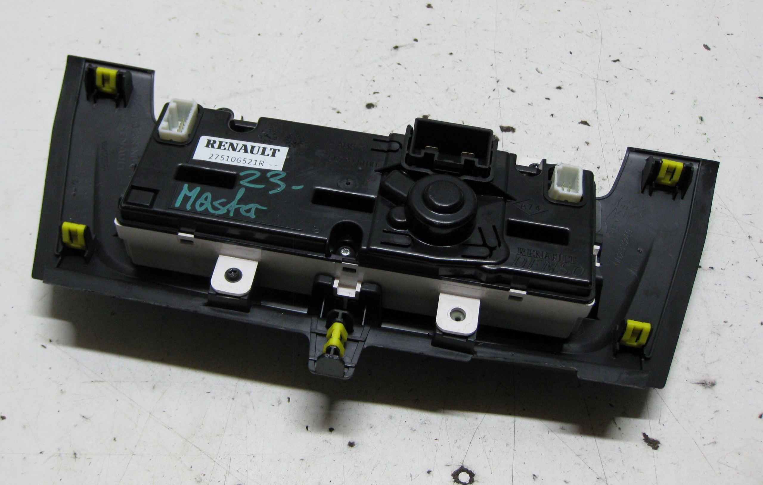 RENAULT MASTER III PANEL Bouton Bouches buses 275106521R
