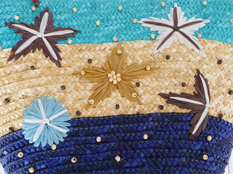 TOREBKA SŁOMKOWA KOLOROWA KOSZYK PLAŻOWY NIEBIESKI Materiał dominujący słoma