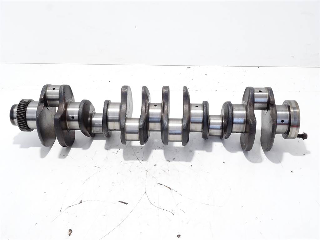 WAŁ KORBOWY CUMMINS 6CT CGE250 30