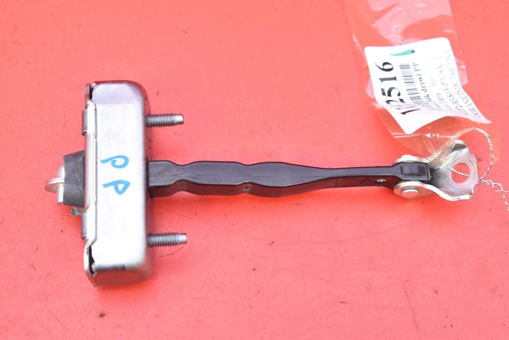 limiter door right front TOYOTA YARIS 4 IV GR 20