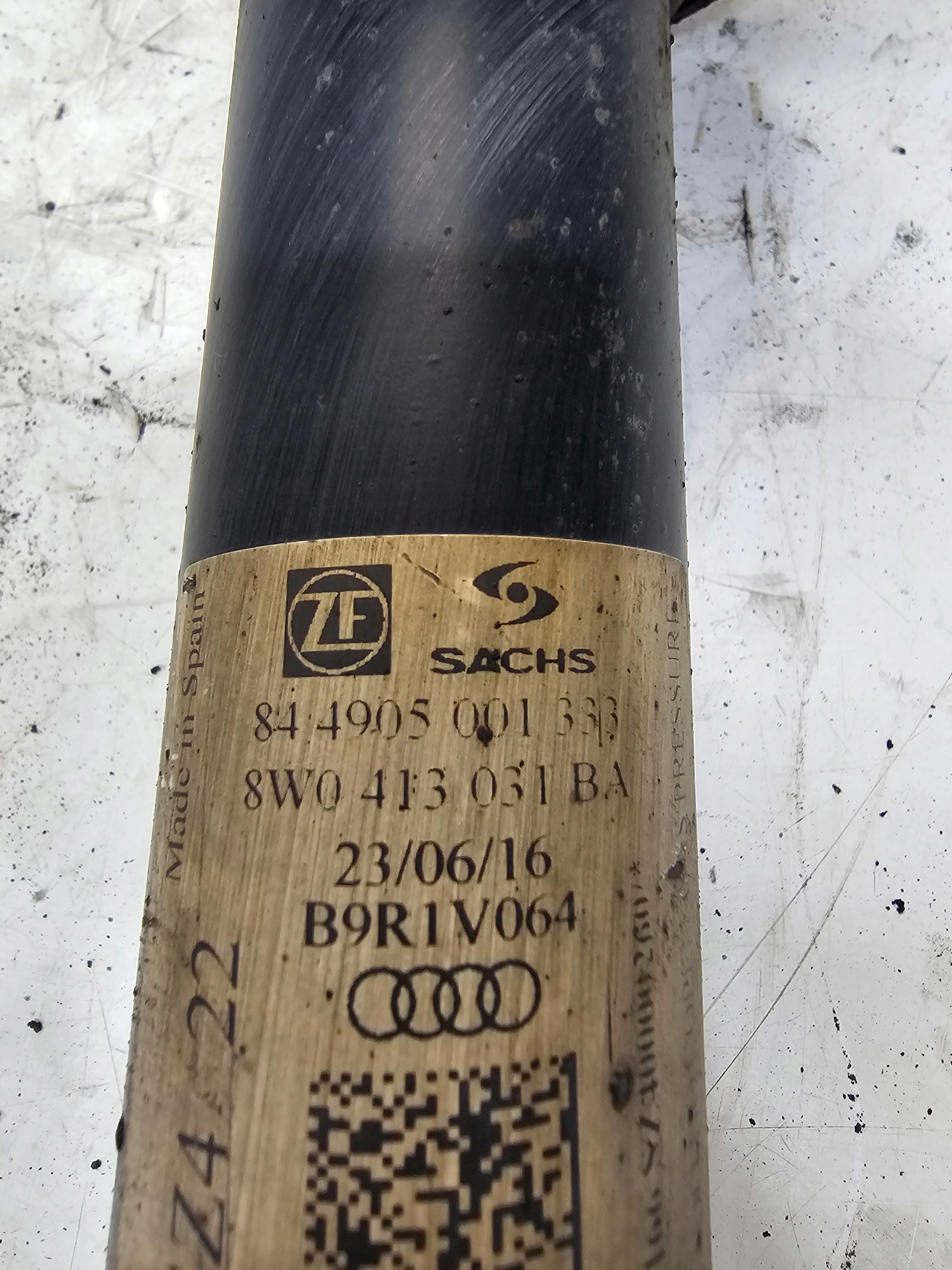 shock absorber right front AUDI A4 B9 A5 8W 8W0413031BA