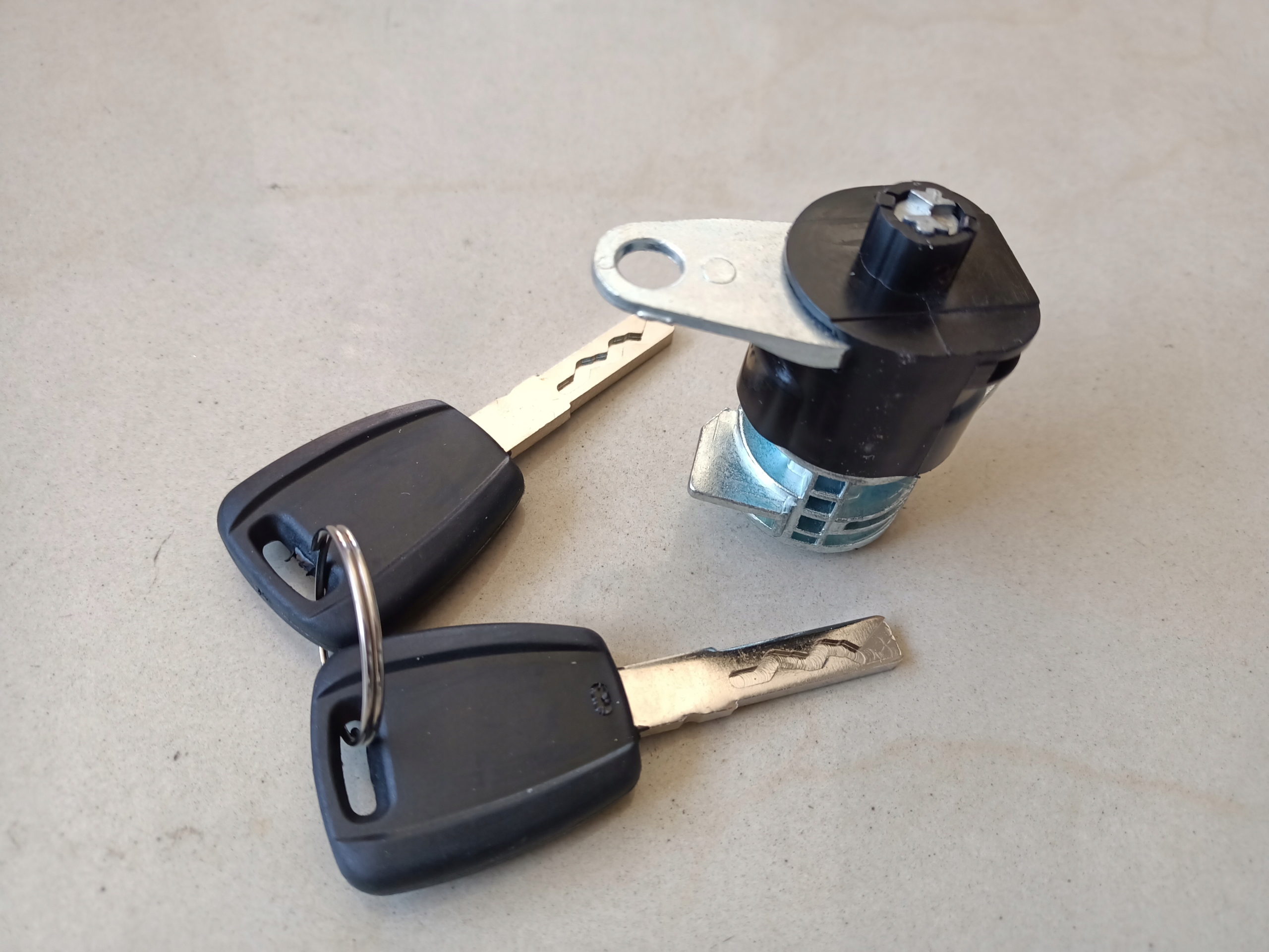 WKLADKA ZAMKA DRZWI TYLNYCH TYL FIAT DUCATO 2006 Part number 5RK15JXWAB