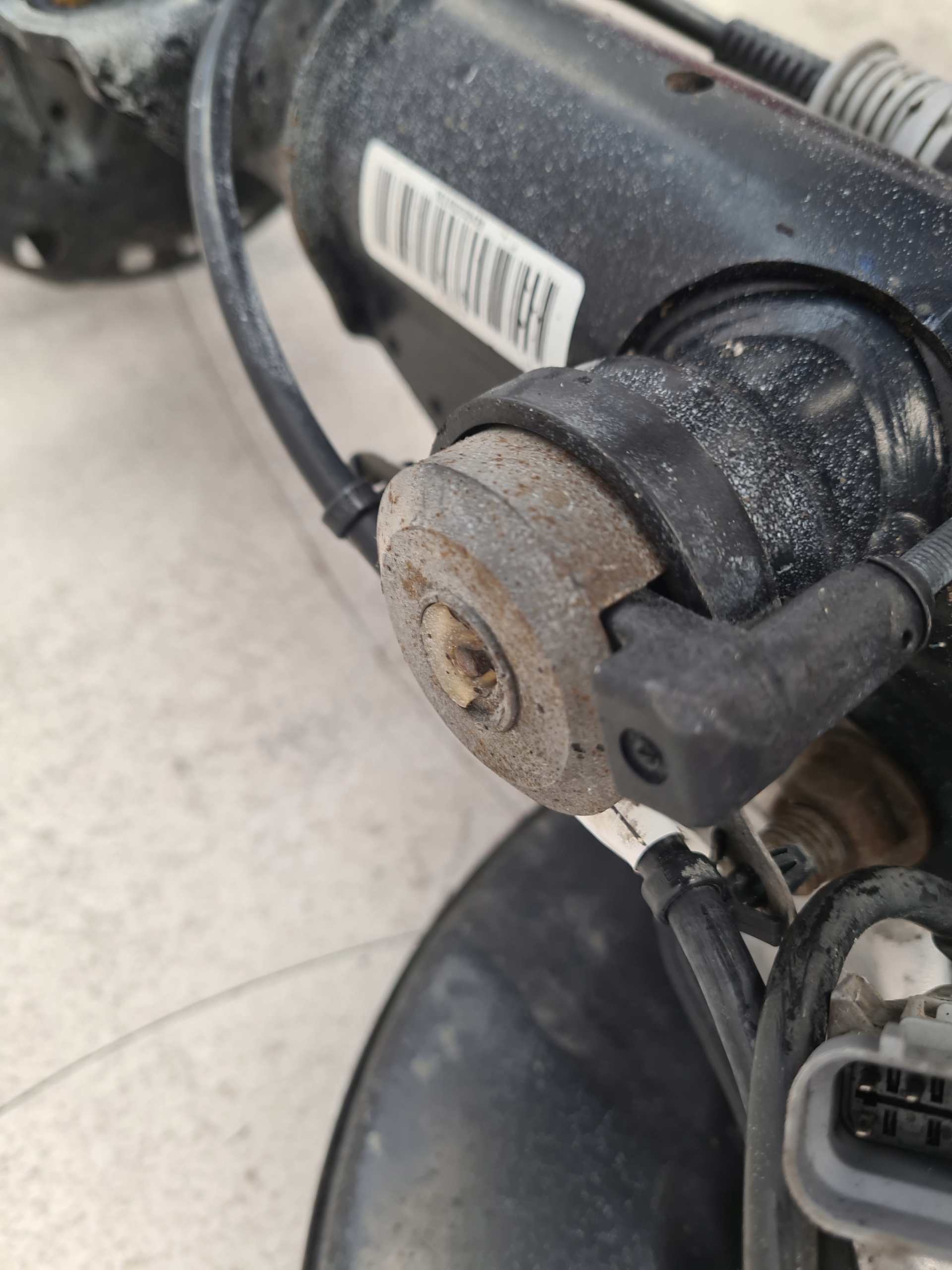 opel INSIGNIA A 2.0 поворотный кулак, цапфа левый