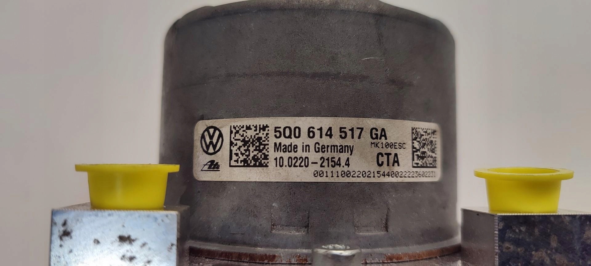 SKODA насос ABS 5Q0614517GA европа