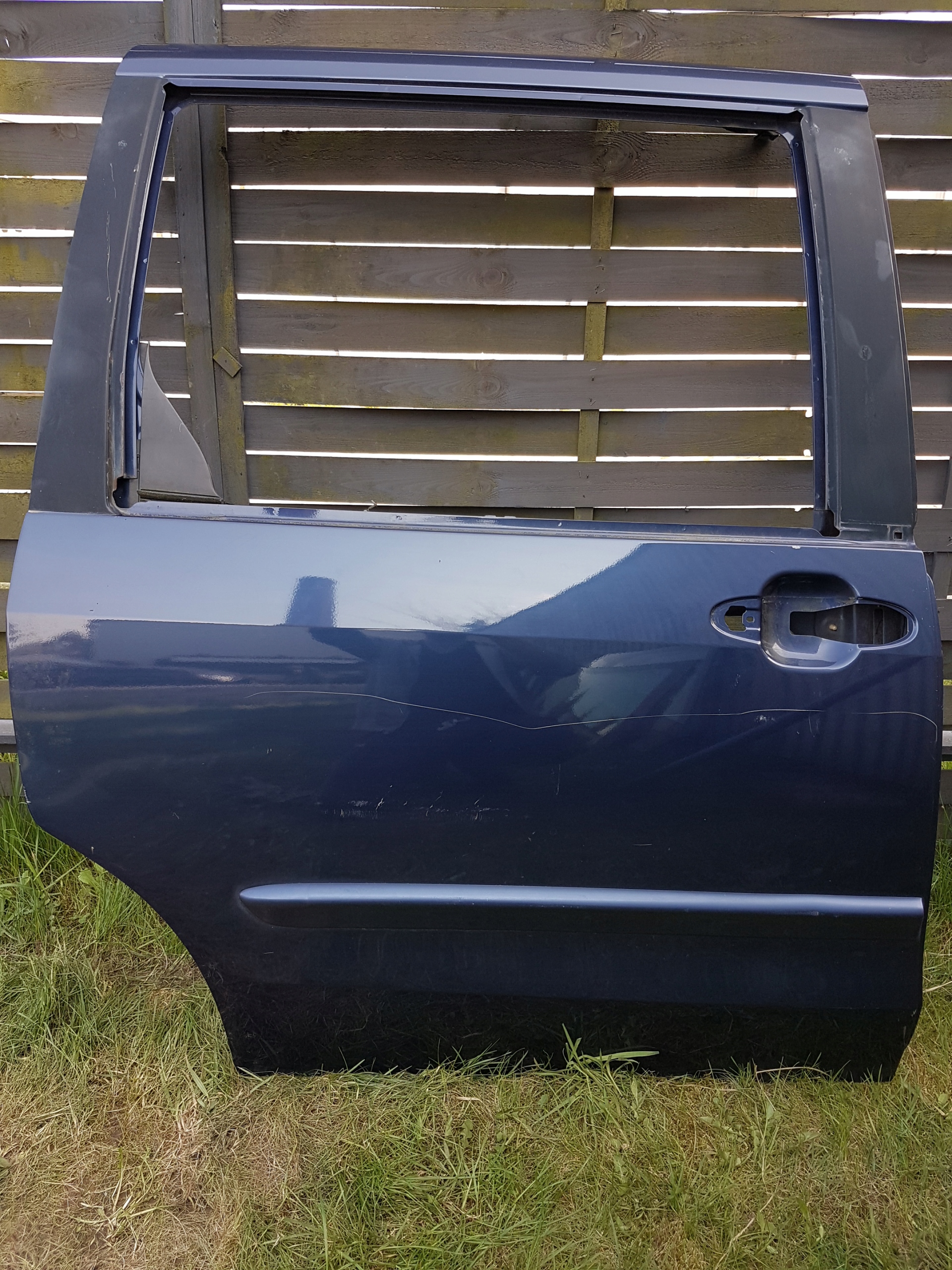 DRZWI PRAWE TYŁ TYLNE MAZDA MPV 1999-2006