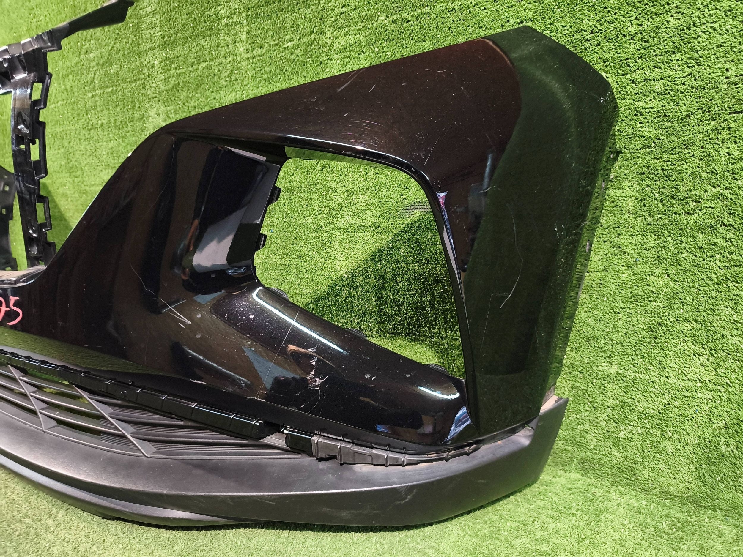nárazník přední předek HYUNDAI TUCSON IV NR.Z075