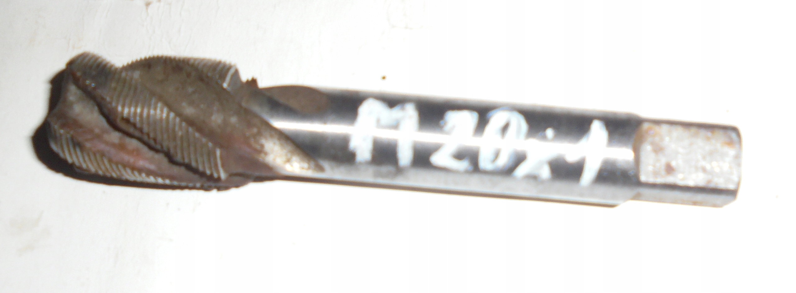 GWINTOWNIK MASZYNOWY M 20X1 LUBERO GWINTOWNIKI211