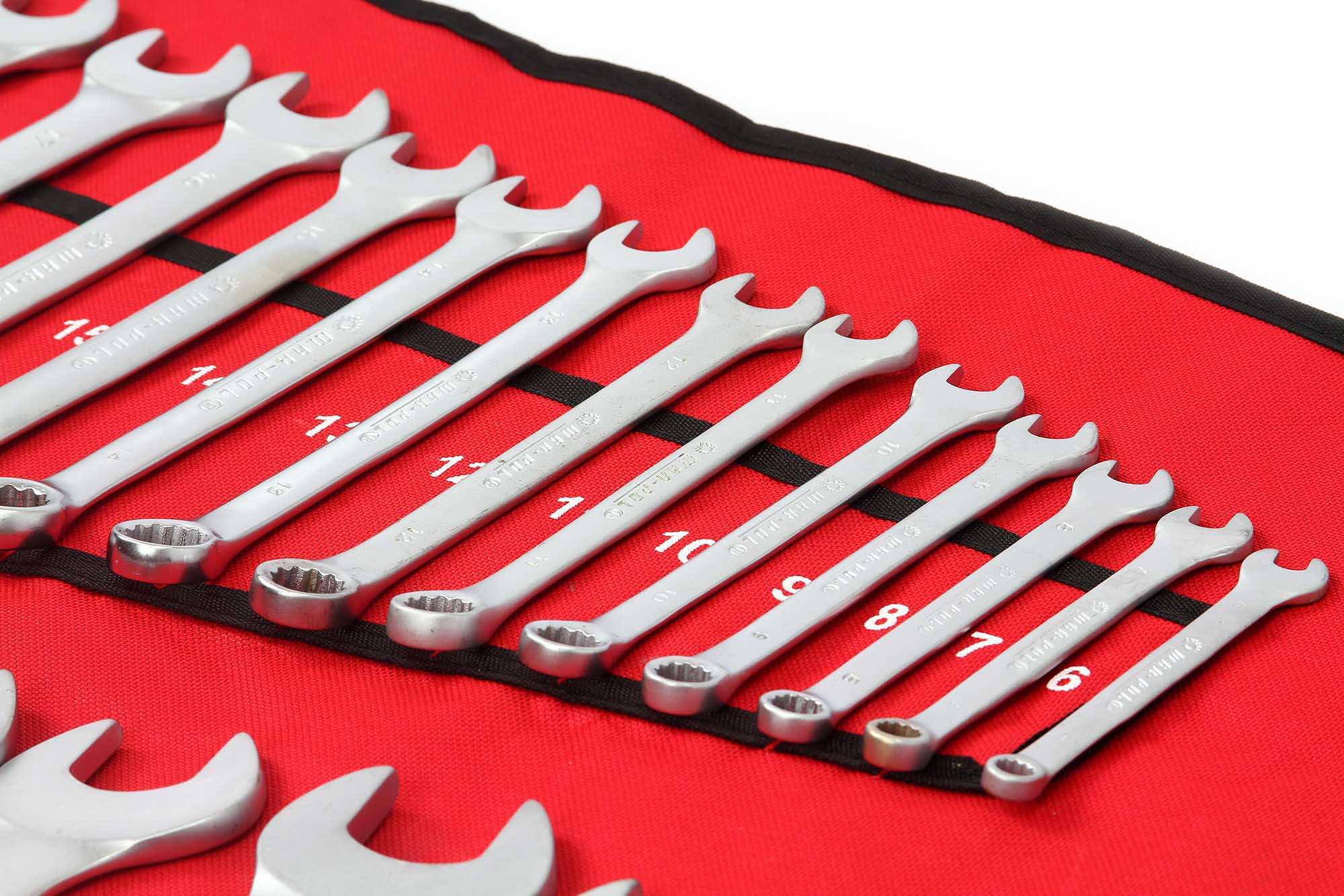 KLUCZE PLASKO OCZKOWE 6 32MM 25EL ORG MAR POL Number of Elements sets