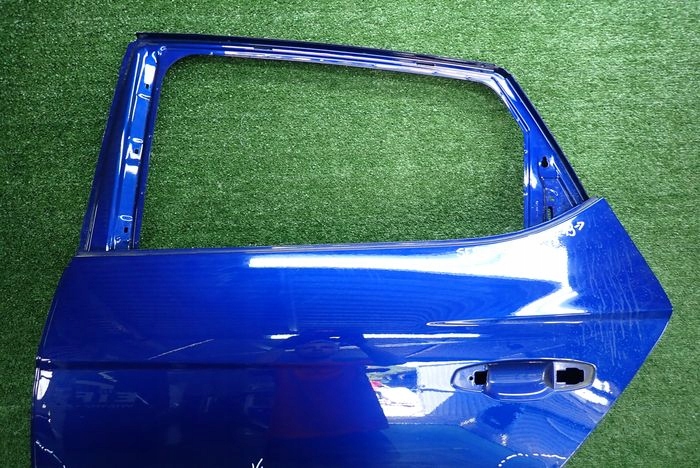 SEAT LEON III HB door left rear. rear part