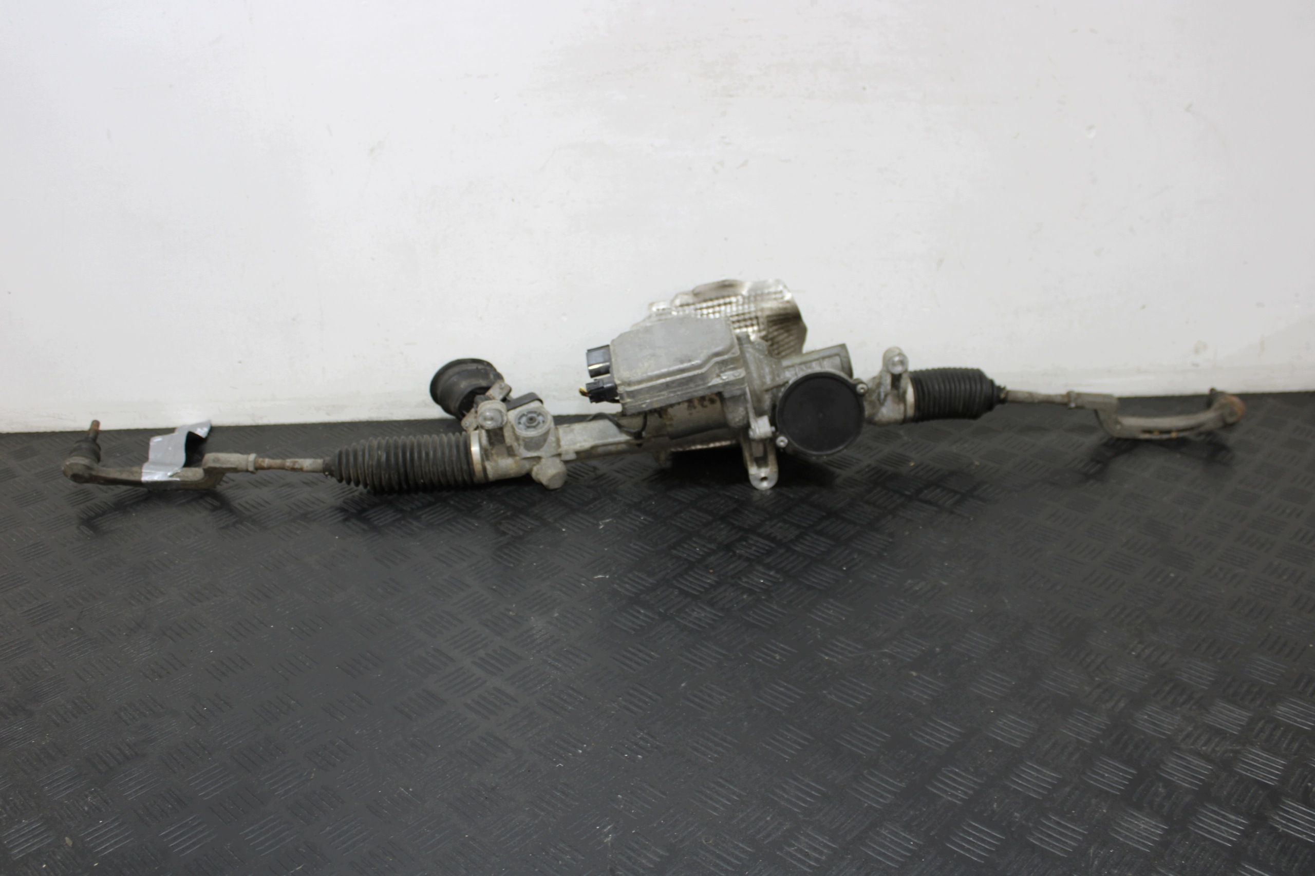 drag rod servo steering control A2464605200 MERCEDES A-class W176