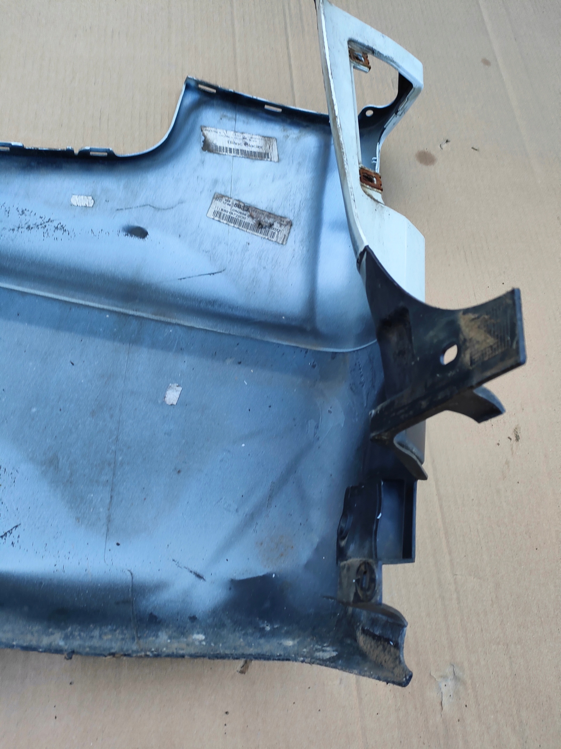 RENAULT TRAFIC III VIVARO B bumper corner right rear part 850162827R original