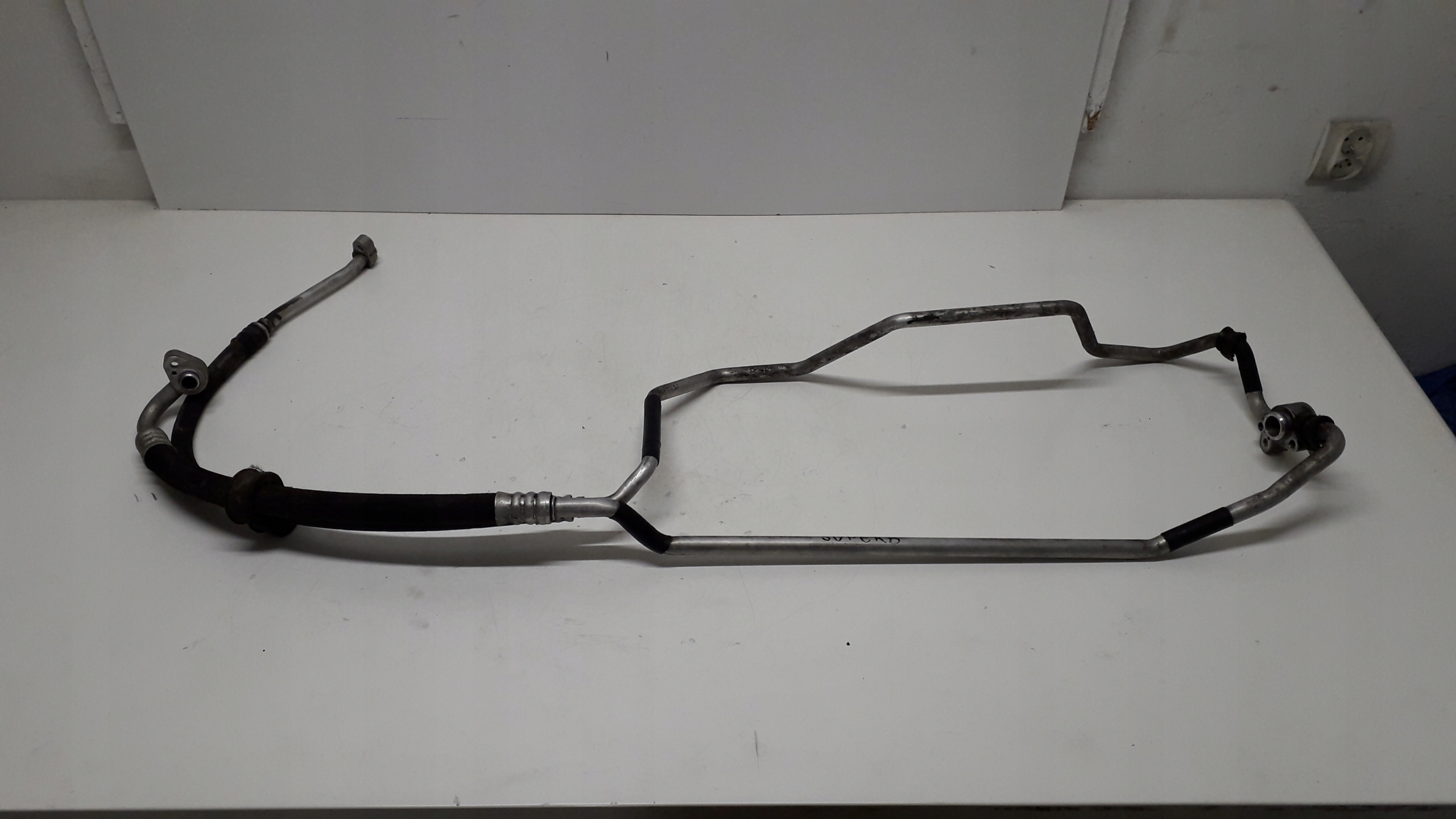 SUPERB I 1 01-08 PRZEWÓD KLIMATYZACJI