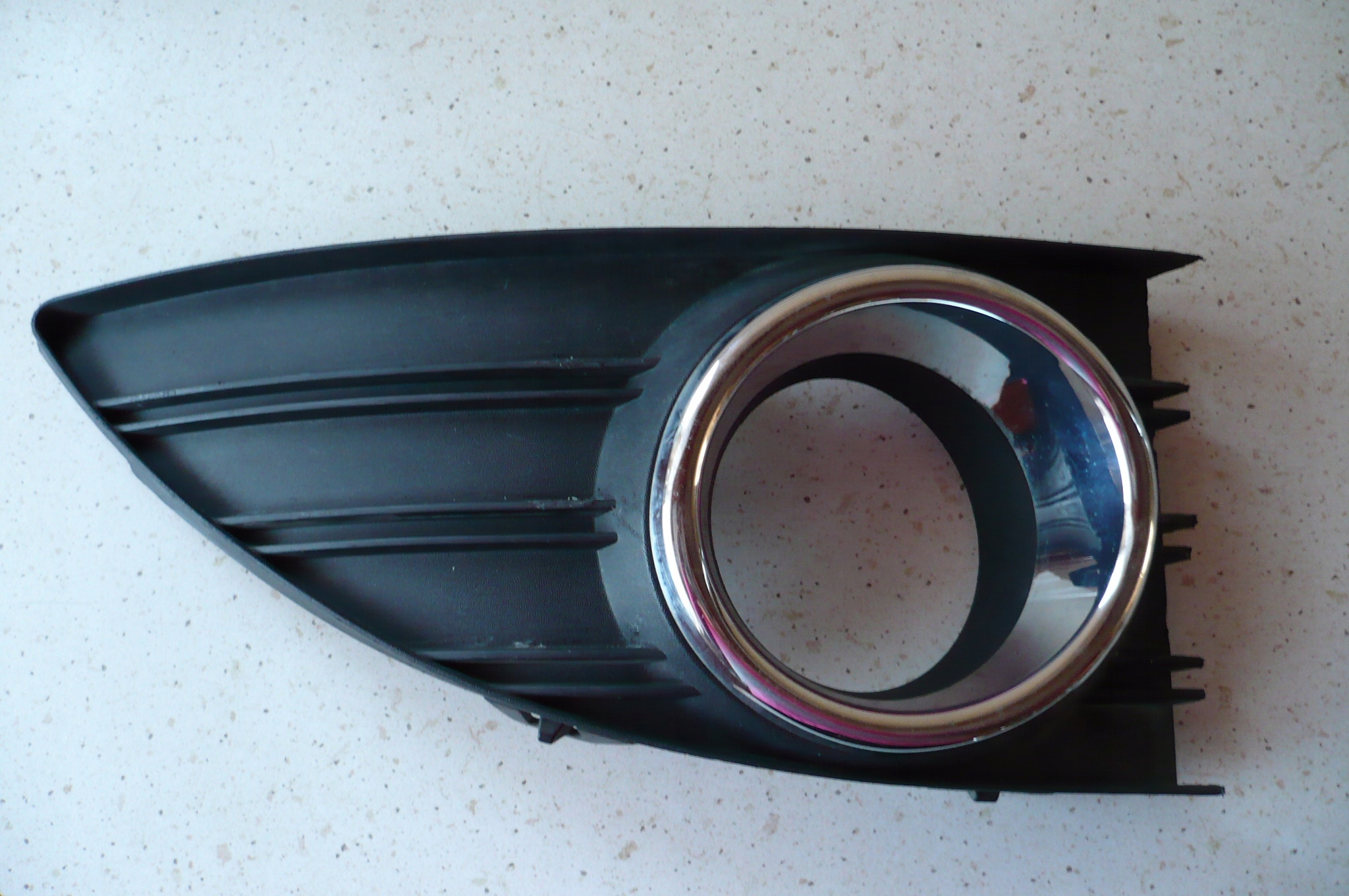 RENAULT FLUENCE 09-12 grid of a bumper right front