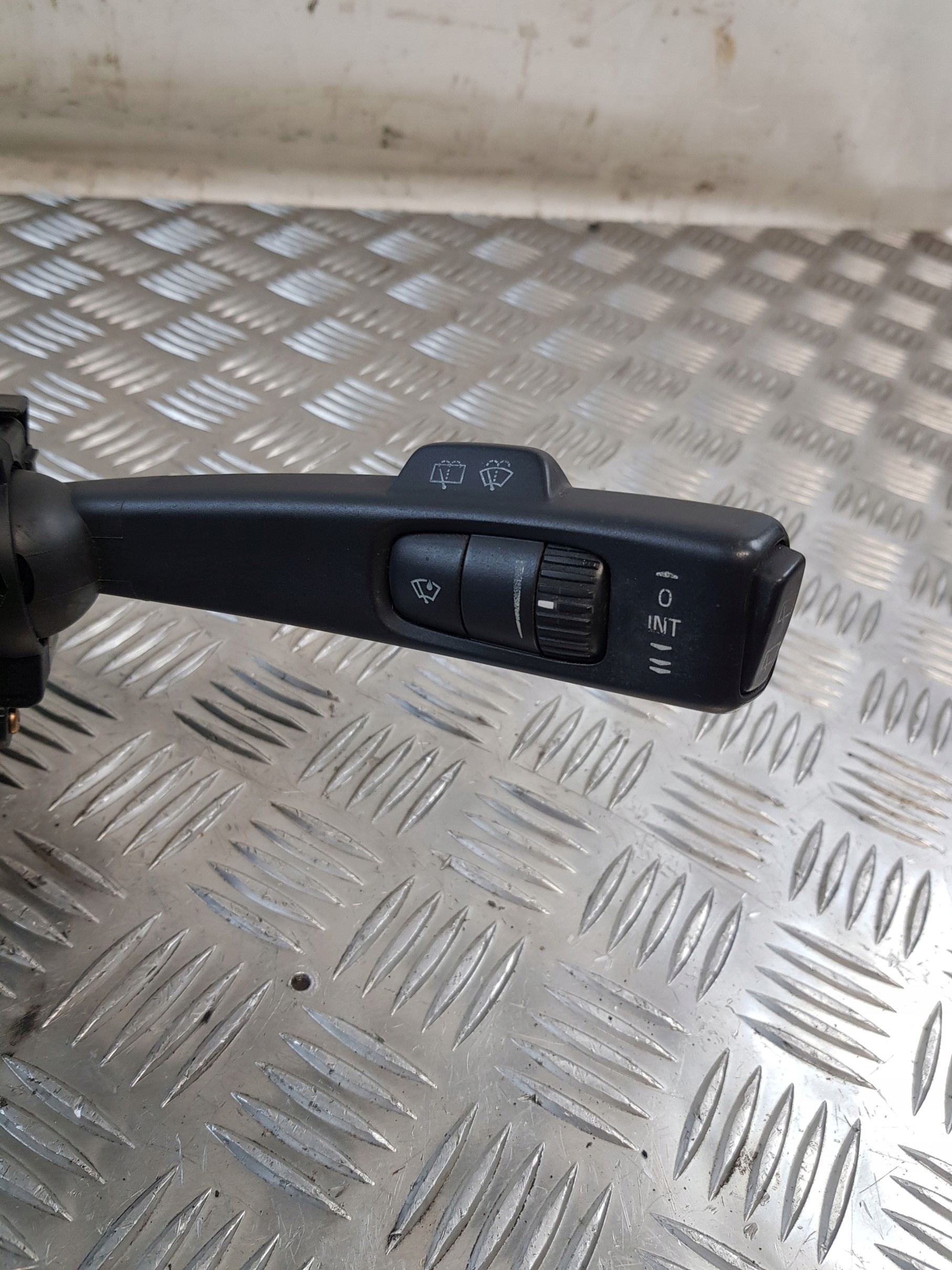 steering wheel levers and controls ring P30710344 VOLVO V50 and 04R
