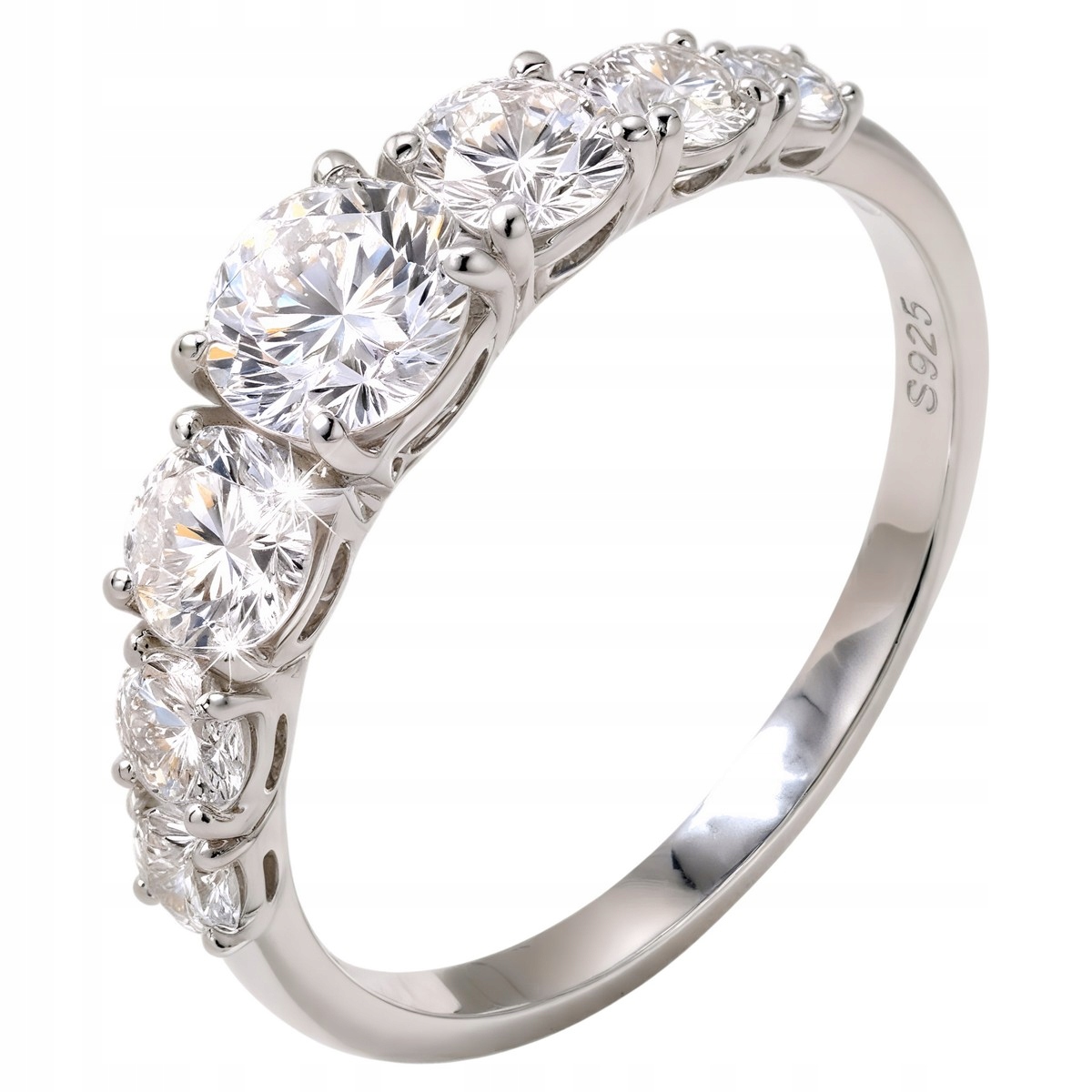 Stříbrný prstýnek s moissanity 1,12 ct kaskáda, 7 moissanitových kamenů vel. 17