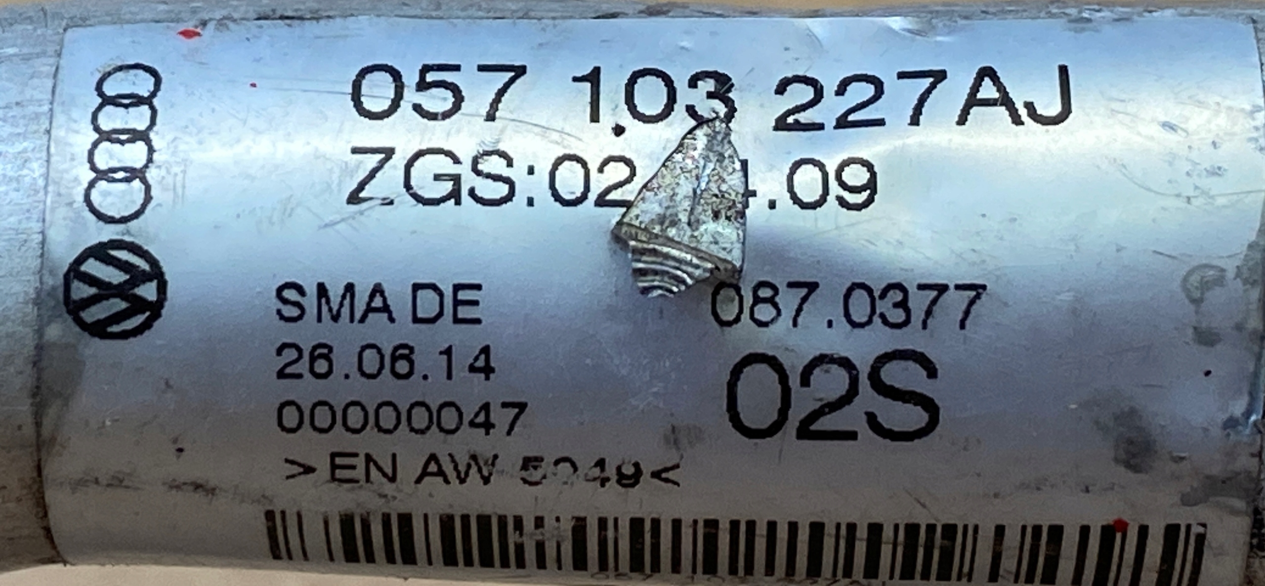 AUDI Q7 VW TOUAREG 4.2TDI prijenos cijevčica vode 057103227AJ