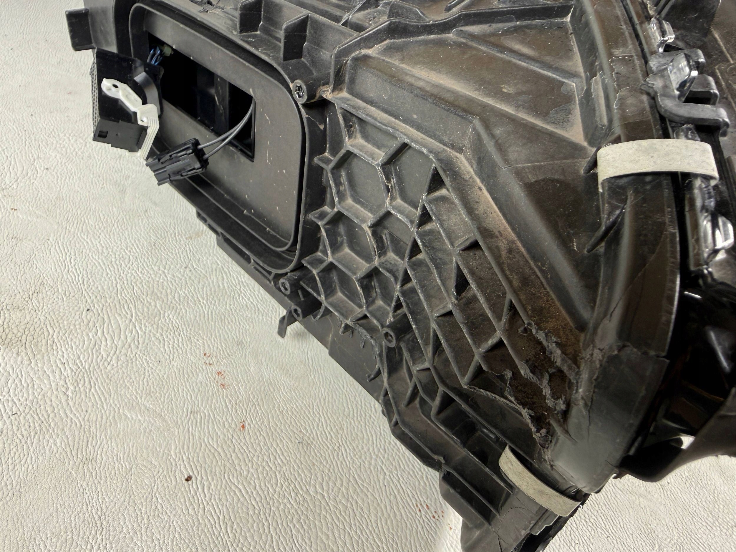 Mercedes CLE W236 light left front front