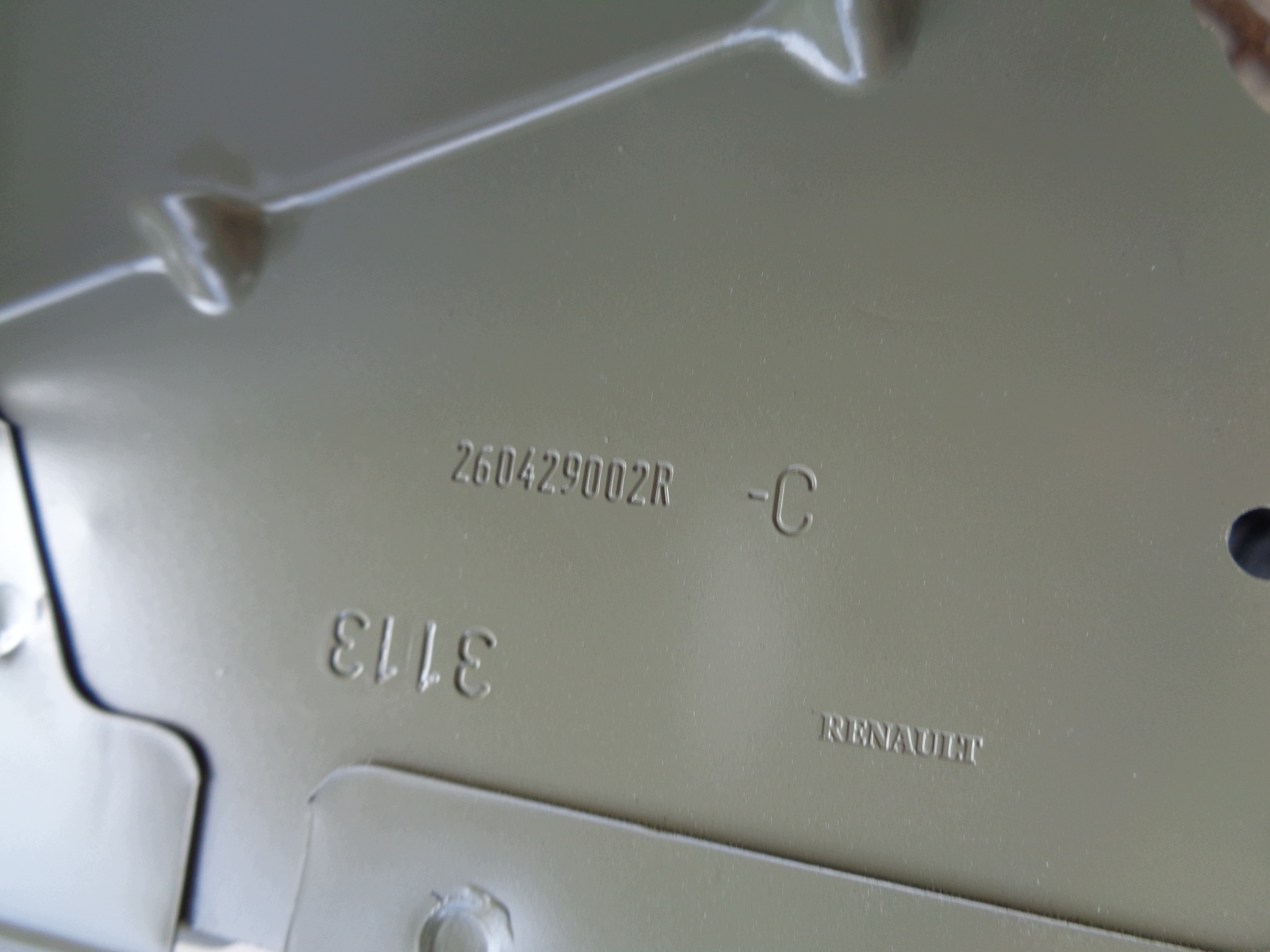 NO-WY-- fender right front RENAULT MASTER IV 19- NR 52521