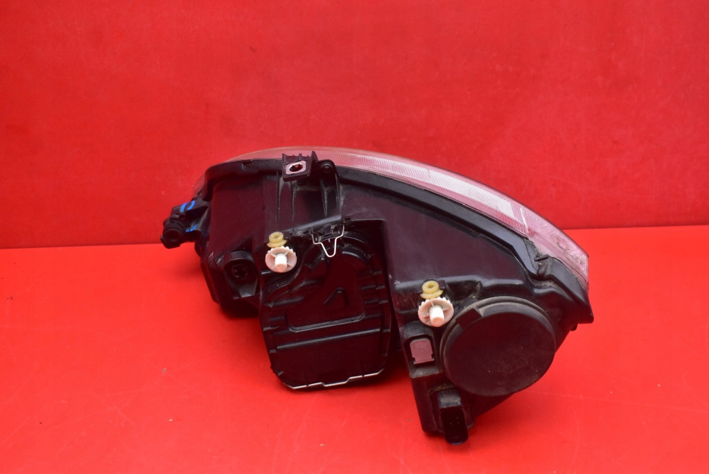 REFLEKTOR right light front EU 5P1941006D 89315801 SEAT ALTEA 1 and 04-09