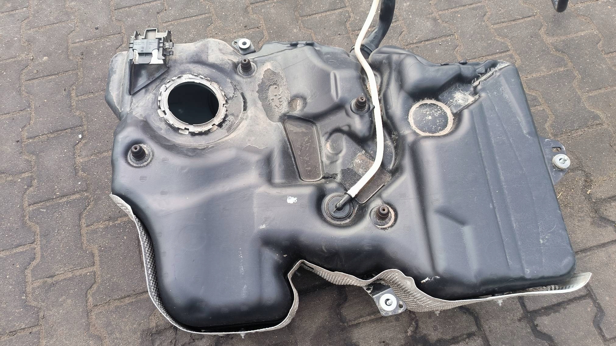 tank 3Q020101 VOLKSWAGEN PASSAT B8