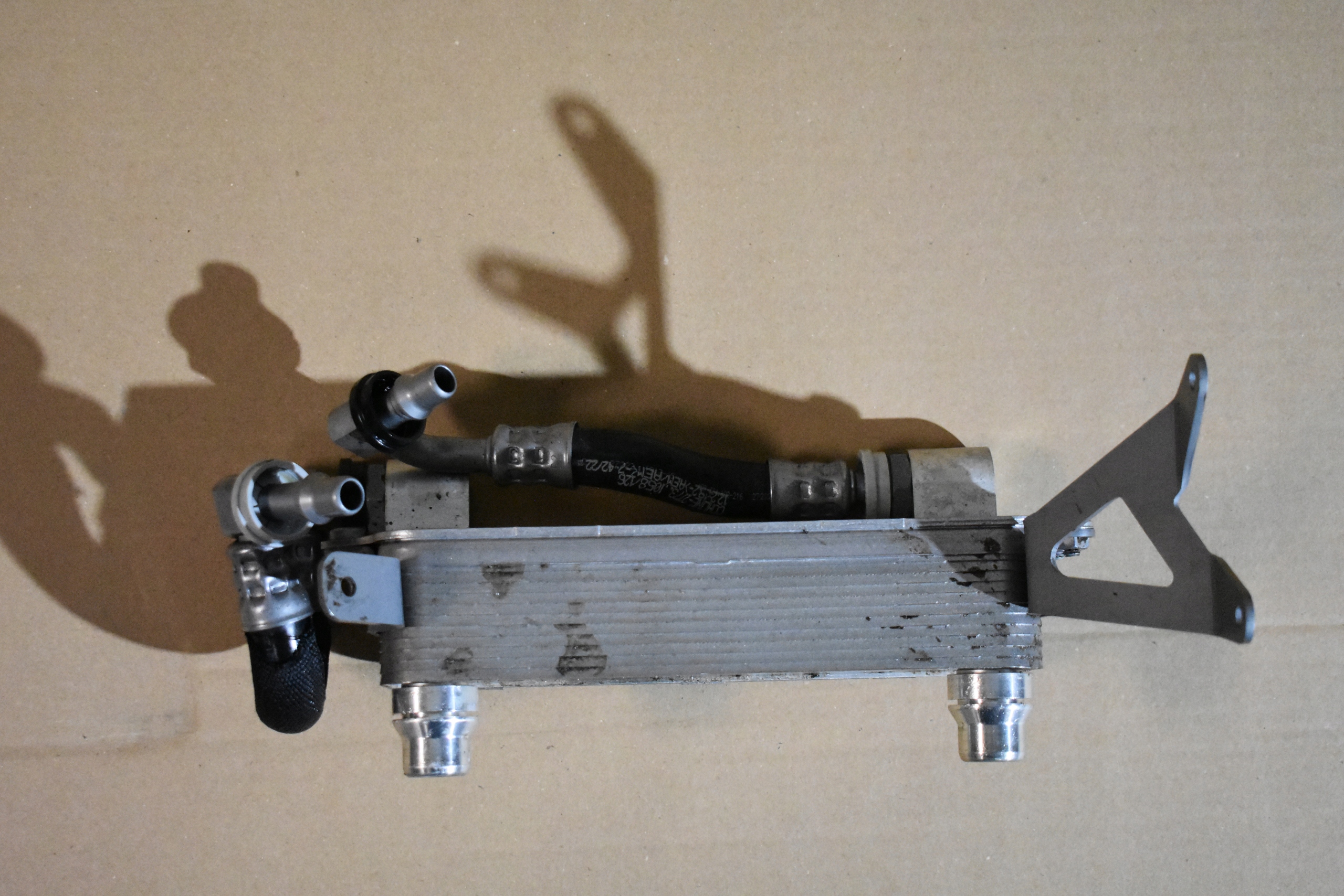 IDEALNA RADIATORE OLIO MERCEDES W167 1