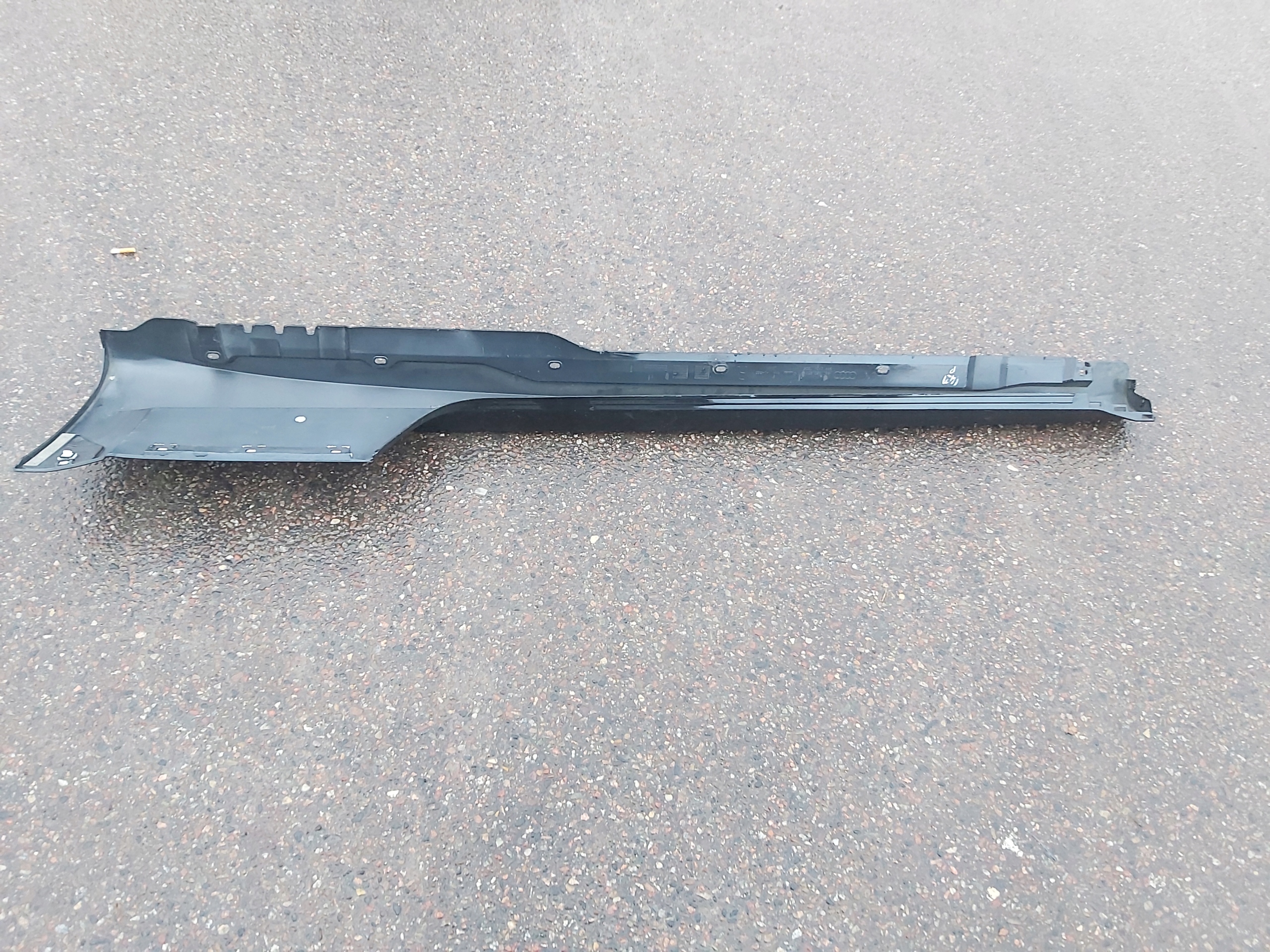 moulding threshold cap exterior right 8S0853856A AUDI TT 8S S-LINE