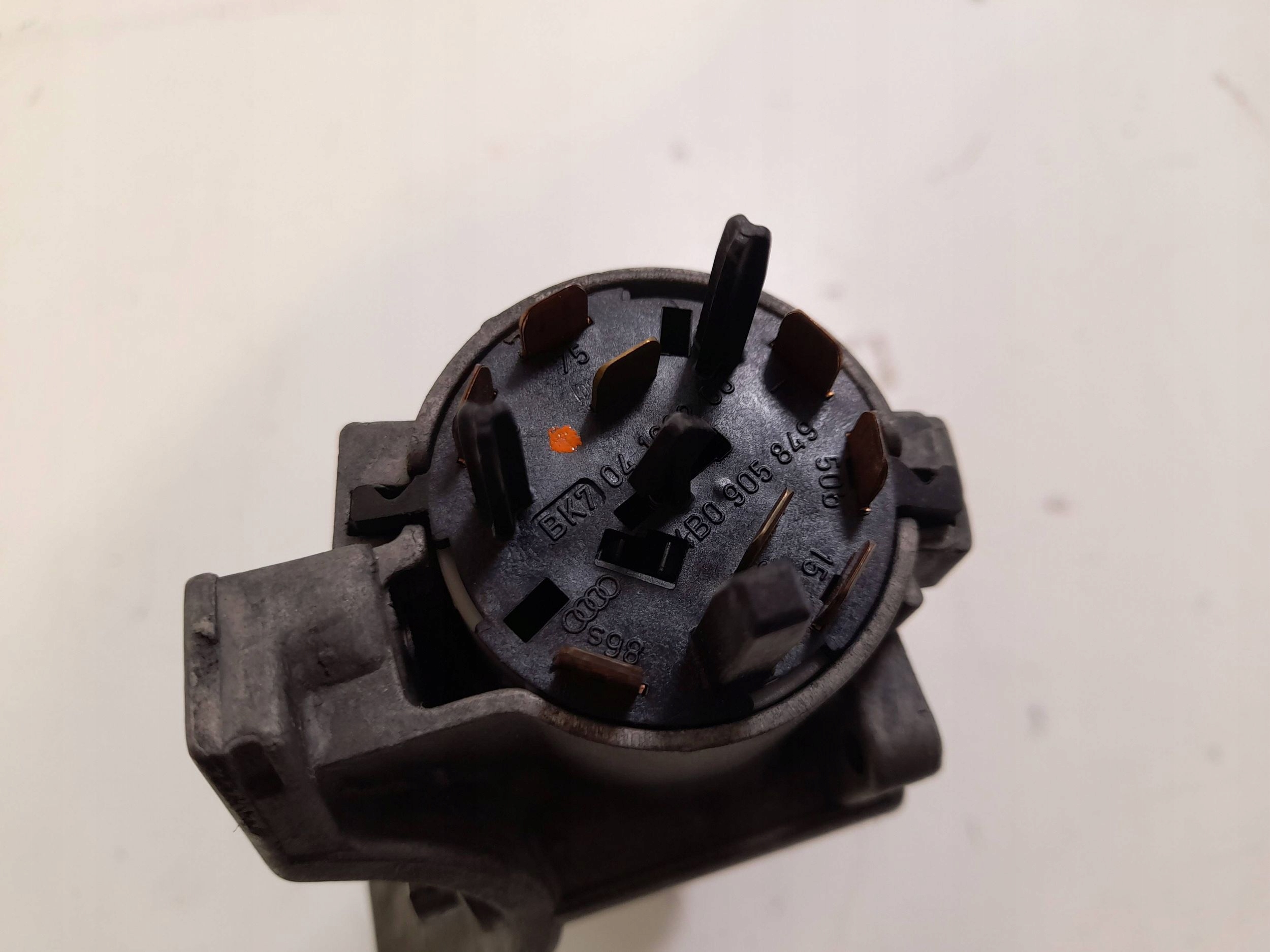 Audi A6 C5 e Altro/e VAG Accensione 4B0905851C (ST9)