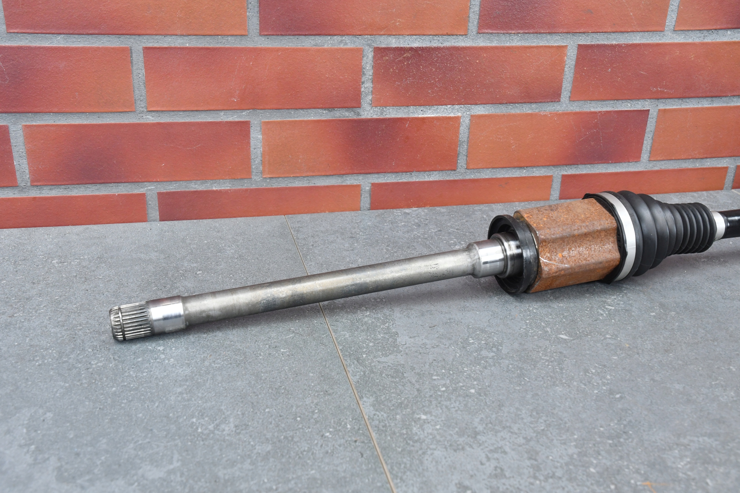 semi-axis right front front BMW 7 G70 4x4 740xD 740iX 3485km