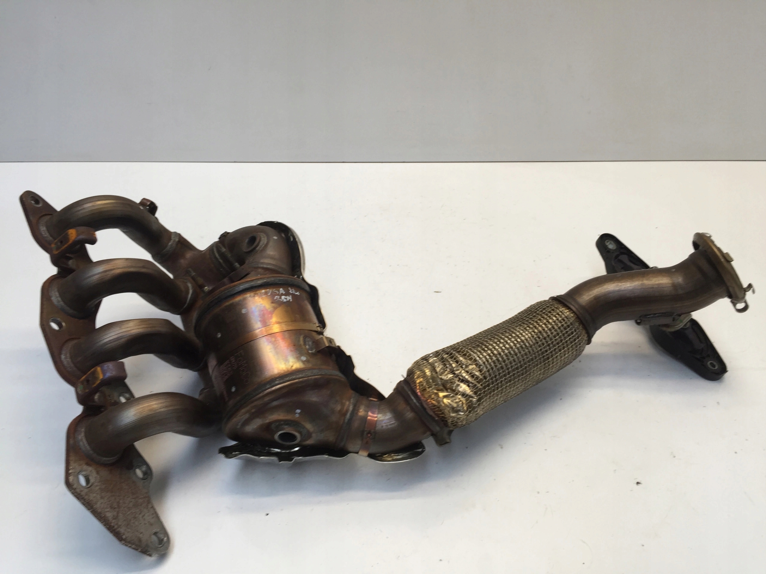 LX68-5G232-BF - FORD KUGA III MK3 2.5 ГІБРИДНИЙ КАТАЛІЗАТОР КОЛЕКТОР