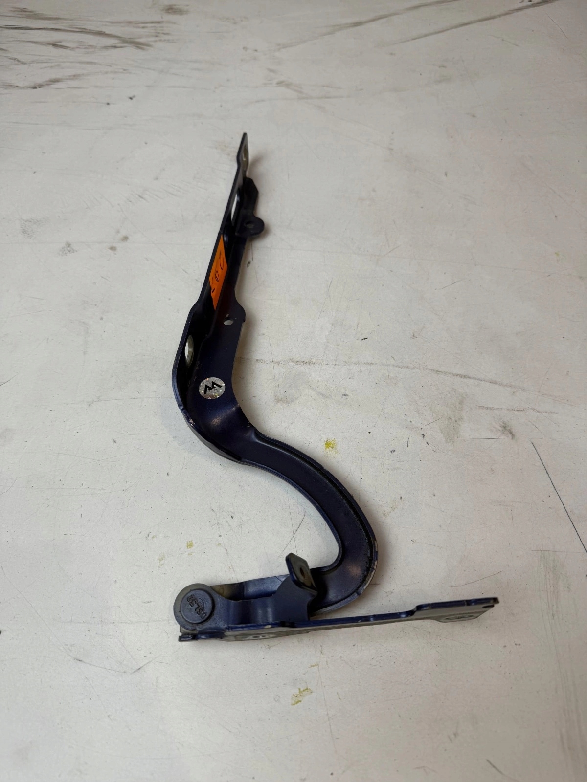 hinge bonnets front front left Peugeot 208 and