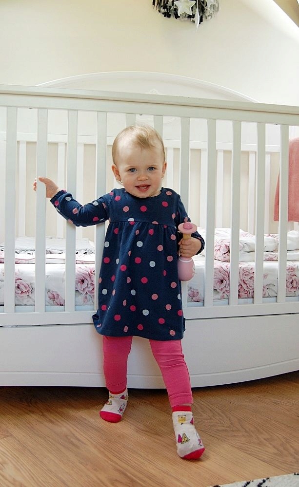 Drewniany MARAKAS Z KRÓLICZKIEM różowy ! AdamToys Bohater / Bajka brak