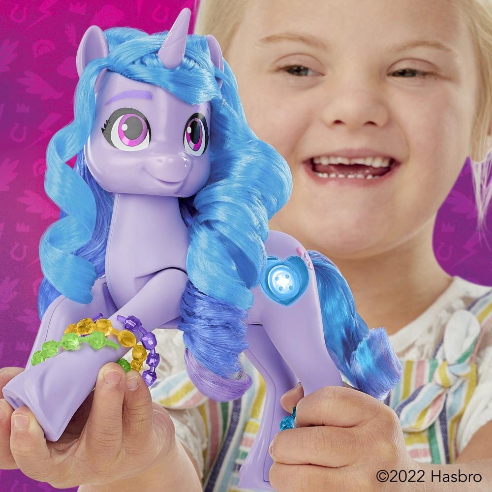 HASBRO MY LITTLE PONY KUCYK IZZY Z BŁYSKOTKAMI EAN (GTIN) 5010994127879