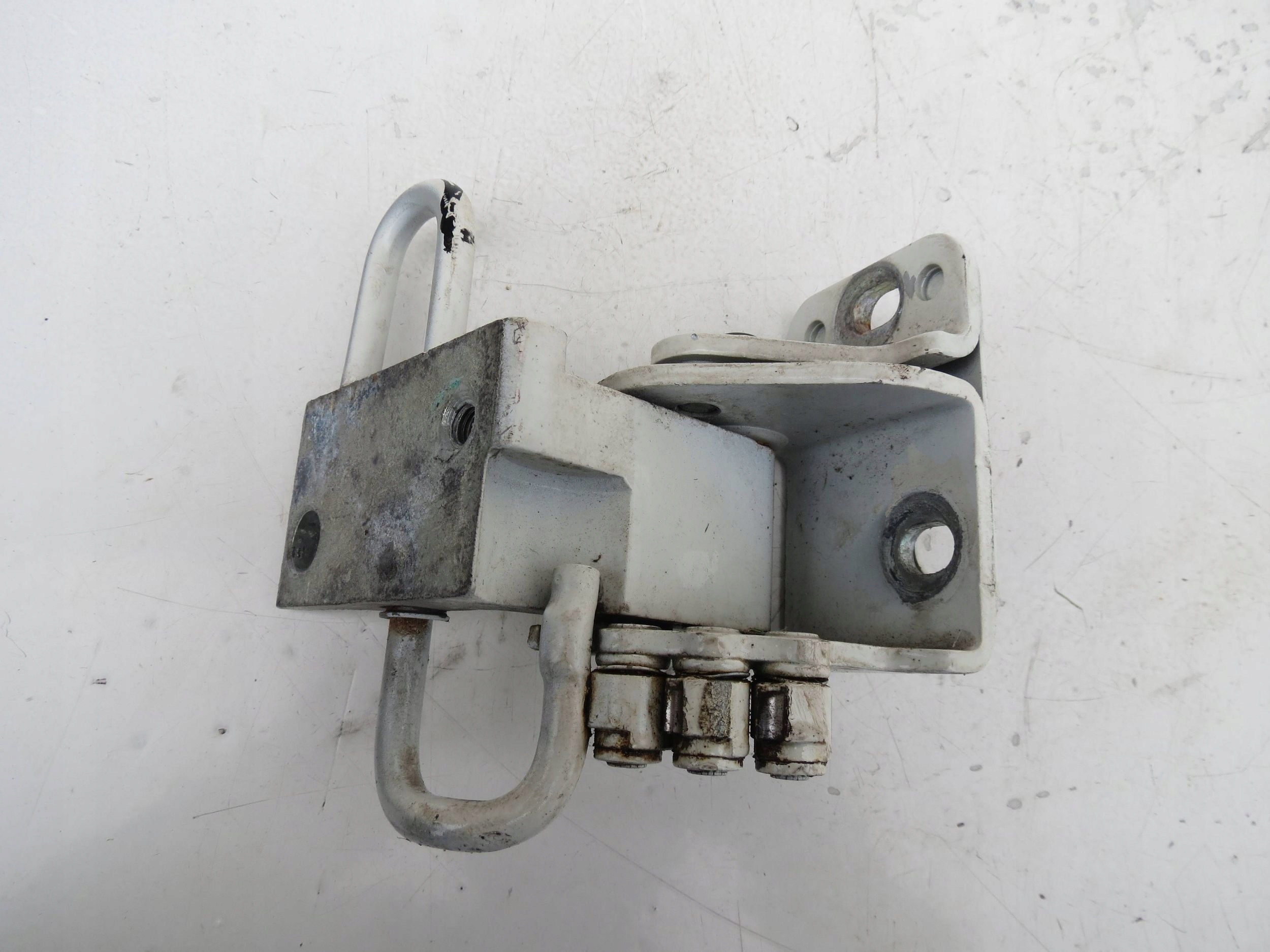 hinge door right front PORSCHE CAYENNE and 7L5 4.8 V8 7L0831412A