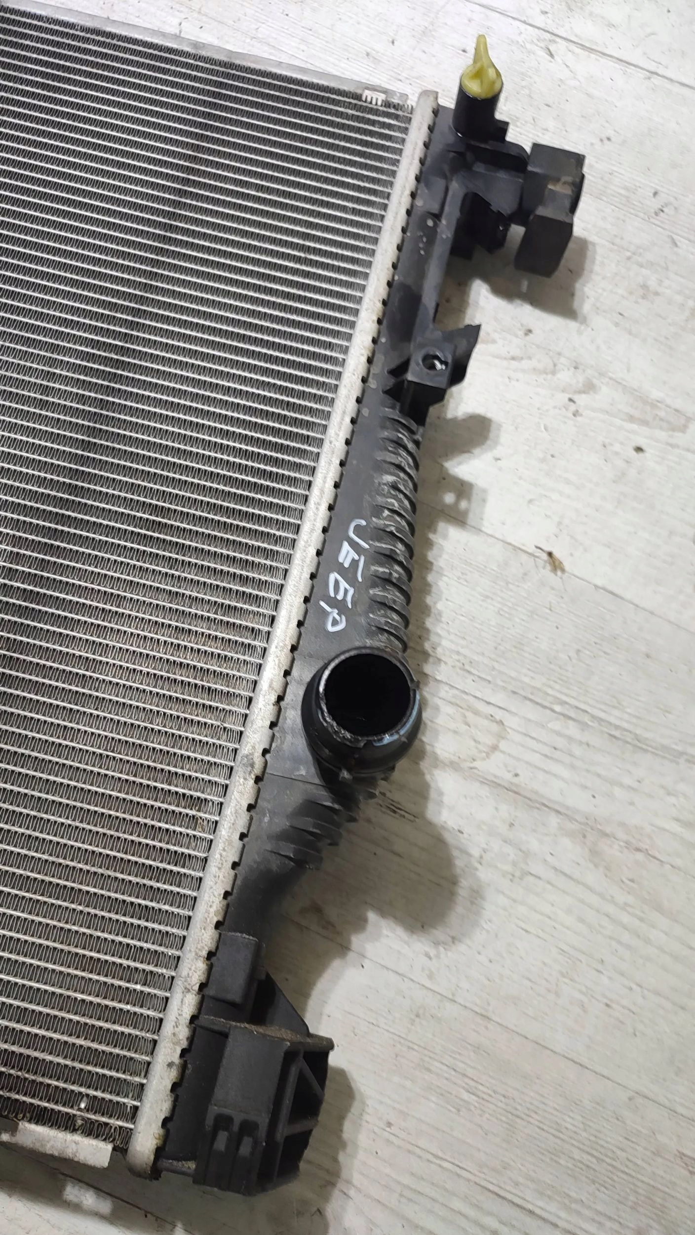 Jeep Cherokee 2015 radiator