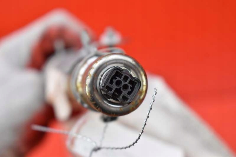 пиропатрон подушки безопасности правая vw Passat CC 3C8880742C