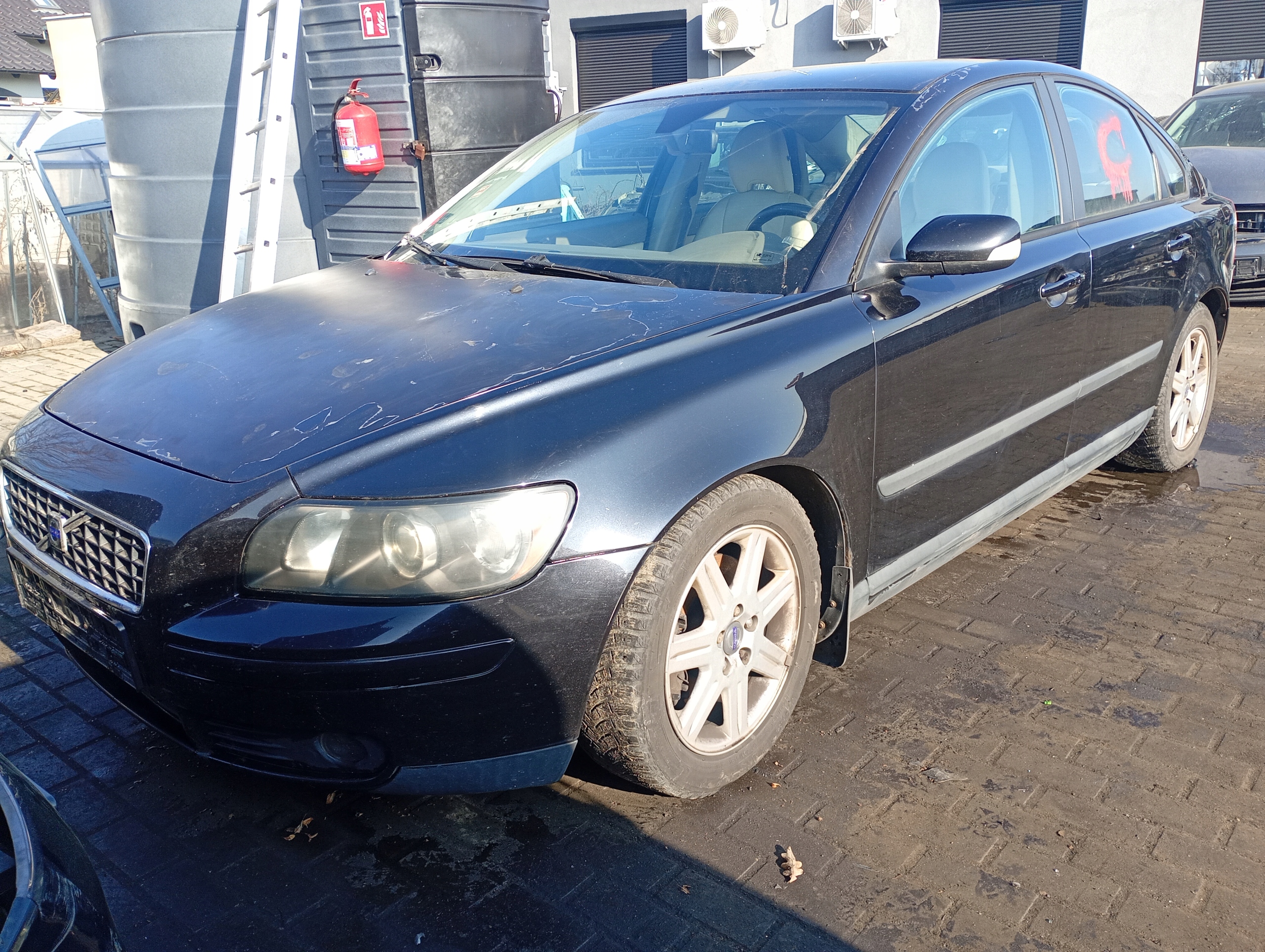 VOLVO S40 2 II 04-10 door left front front kod lakieru 452-46